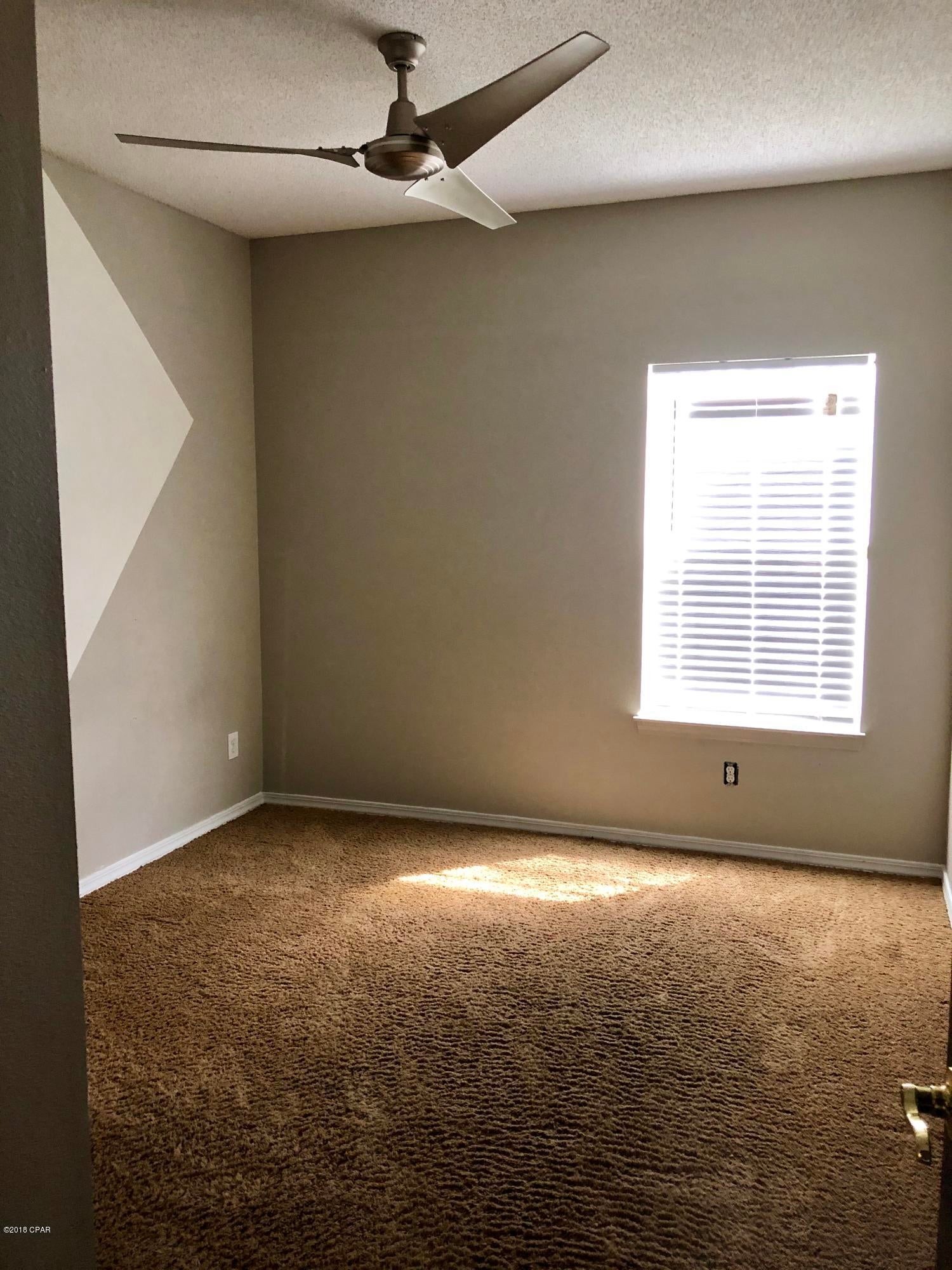 Hammocks - Residential Lease