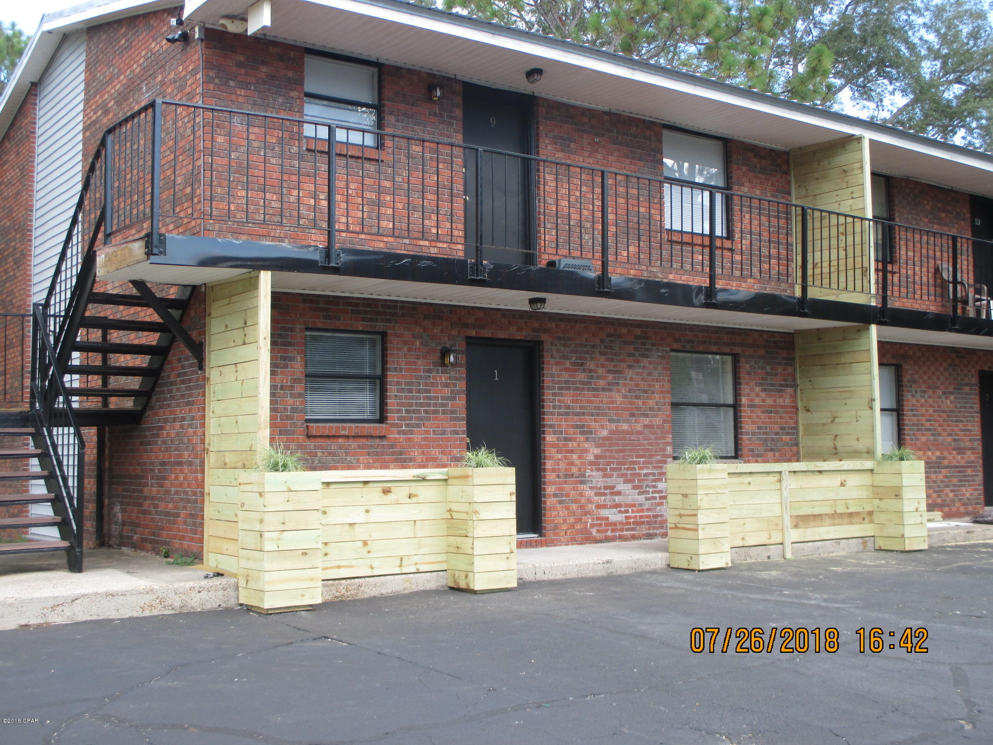 MOVE IN SPECIAL......1/2 OFF 2nd MONTHS RENT!! UNDER NEW MANAGEMENT! Newly renovated 2/1 apartment in Hickory Cove. Close to Tyndall AF, shopping and dinning. All property sizes and ages are approximate, please measure and/or verify if important. School assignments are subject to change, please check with Bay County for most accurate information. Deposit is the same as the rent. Pets NOT Allowed!