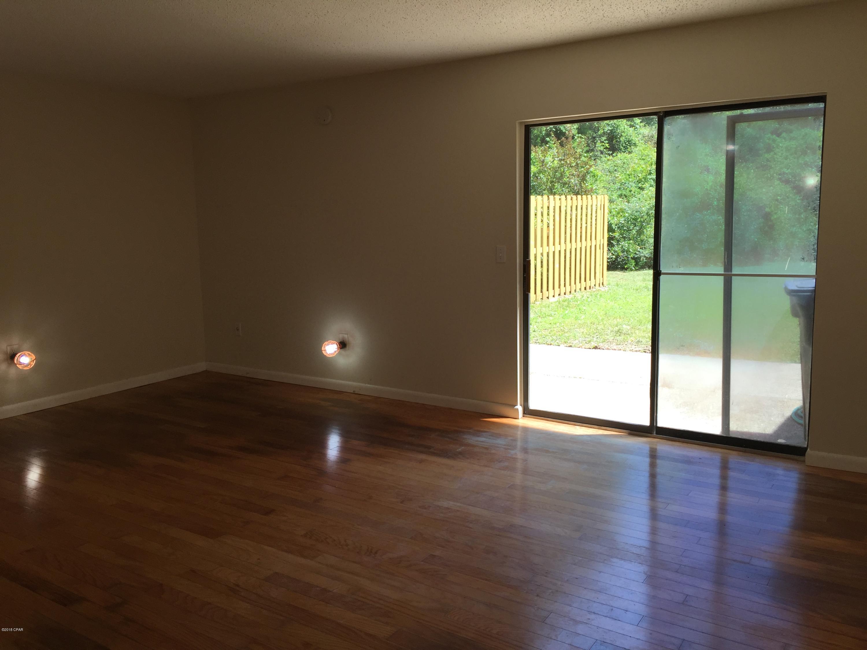 Delwood Estates Ph 1 - Residential Lease