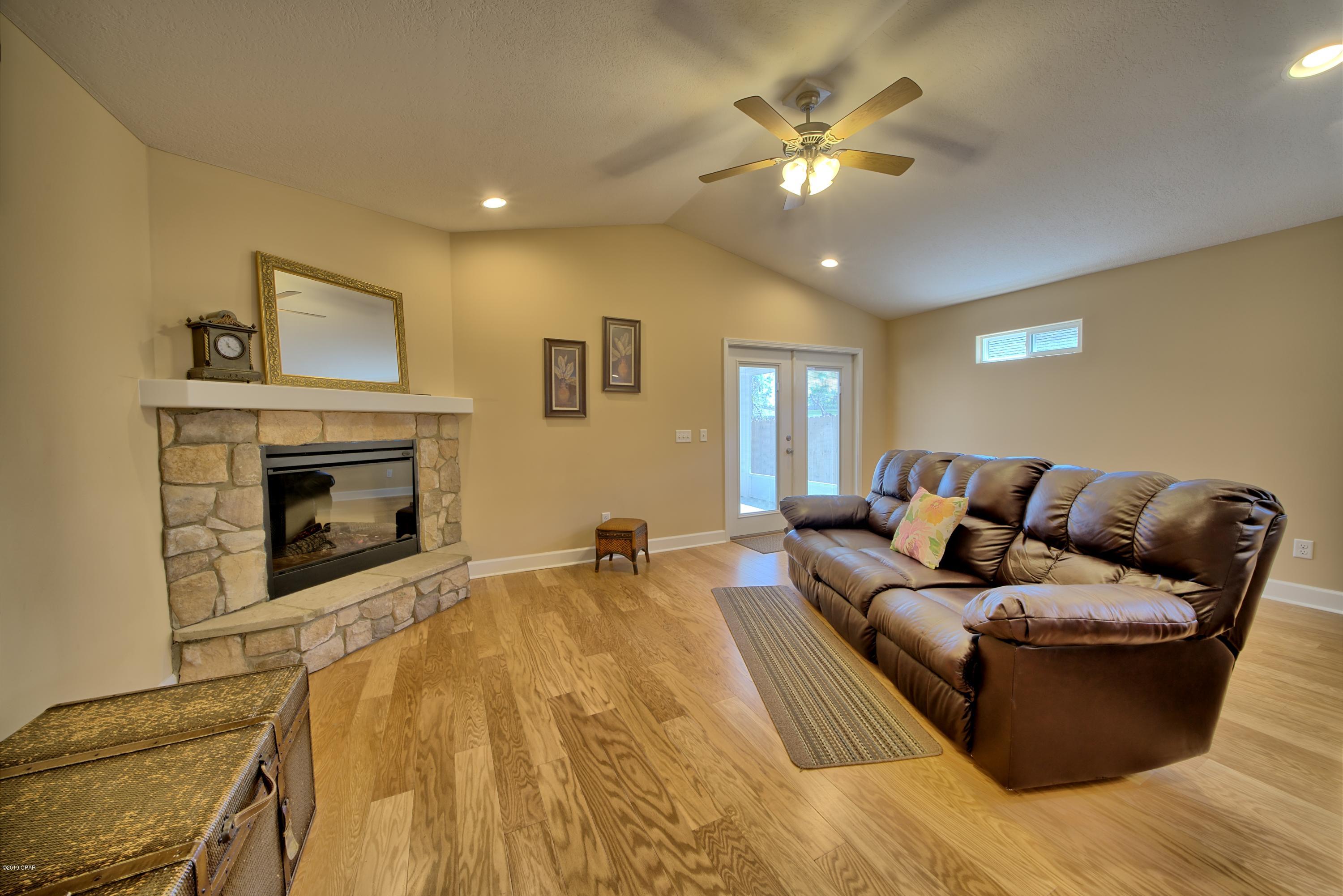 Ashlee Manor - Residential