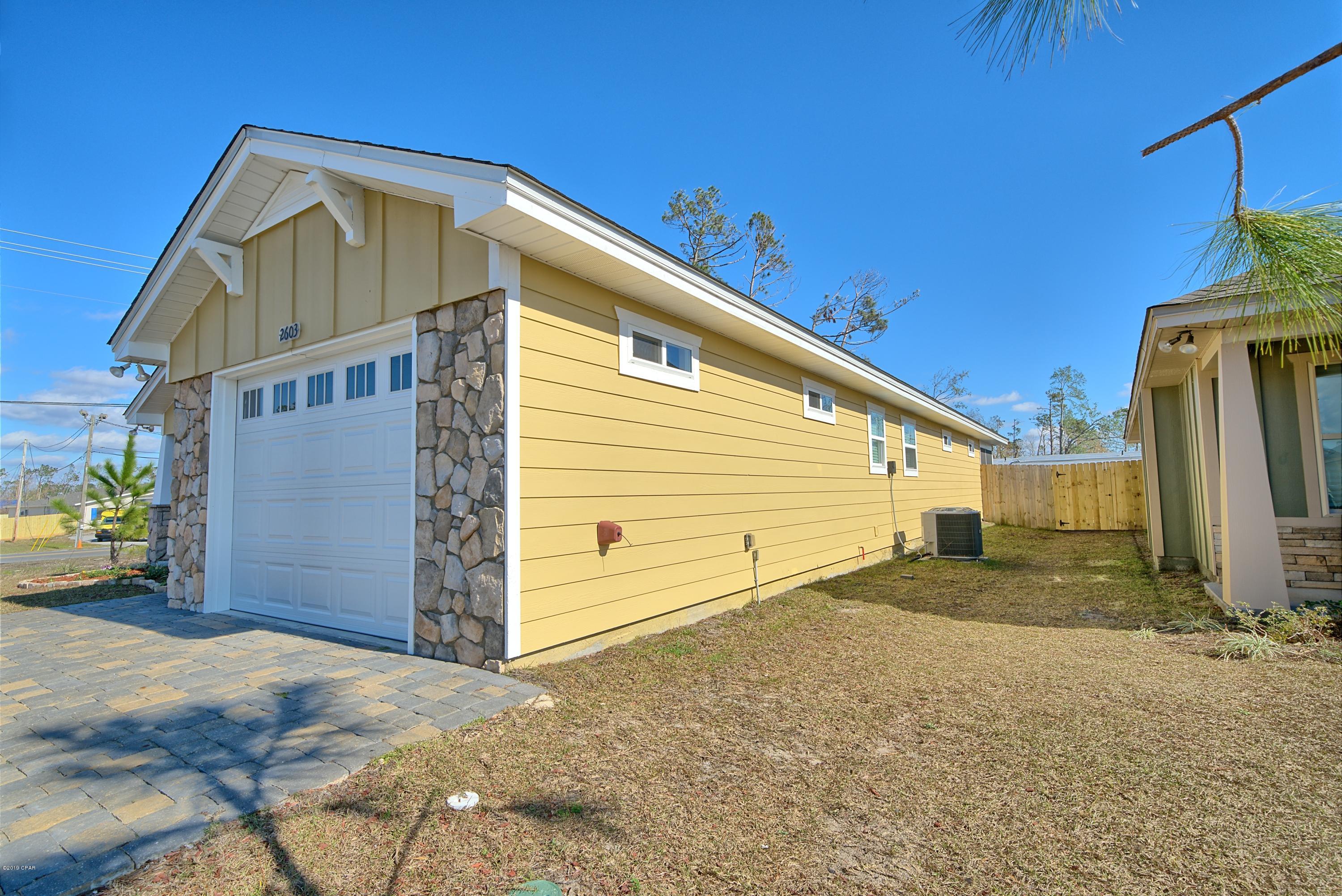 Ashlee Manor - Residential