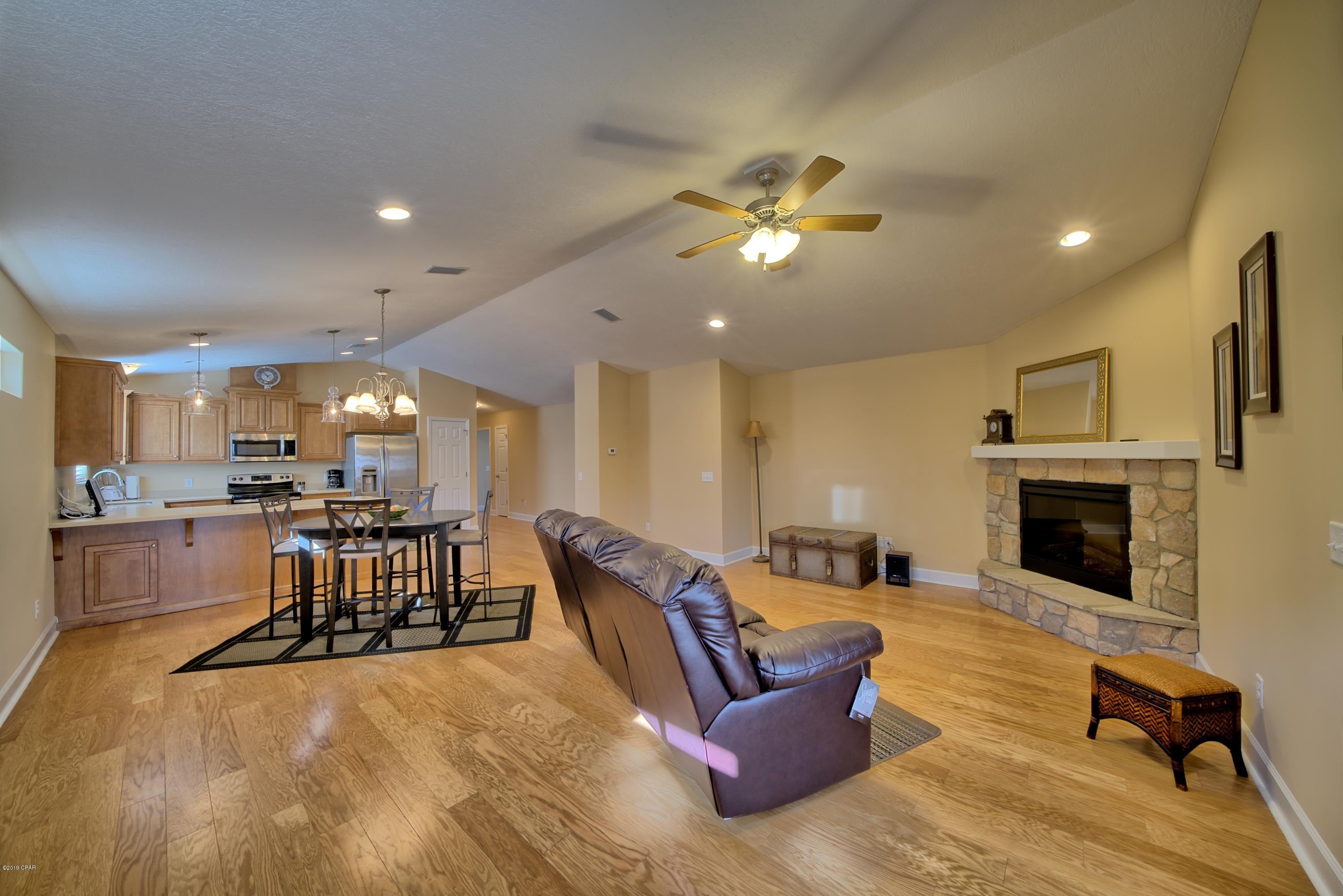 Ashlee Manor - Residential