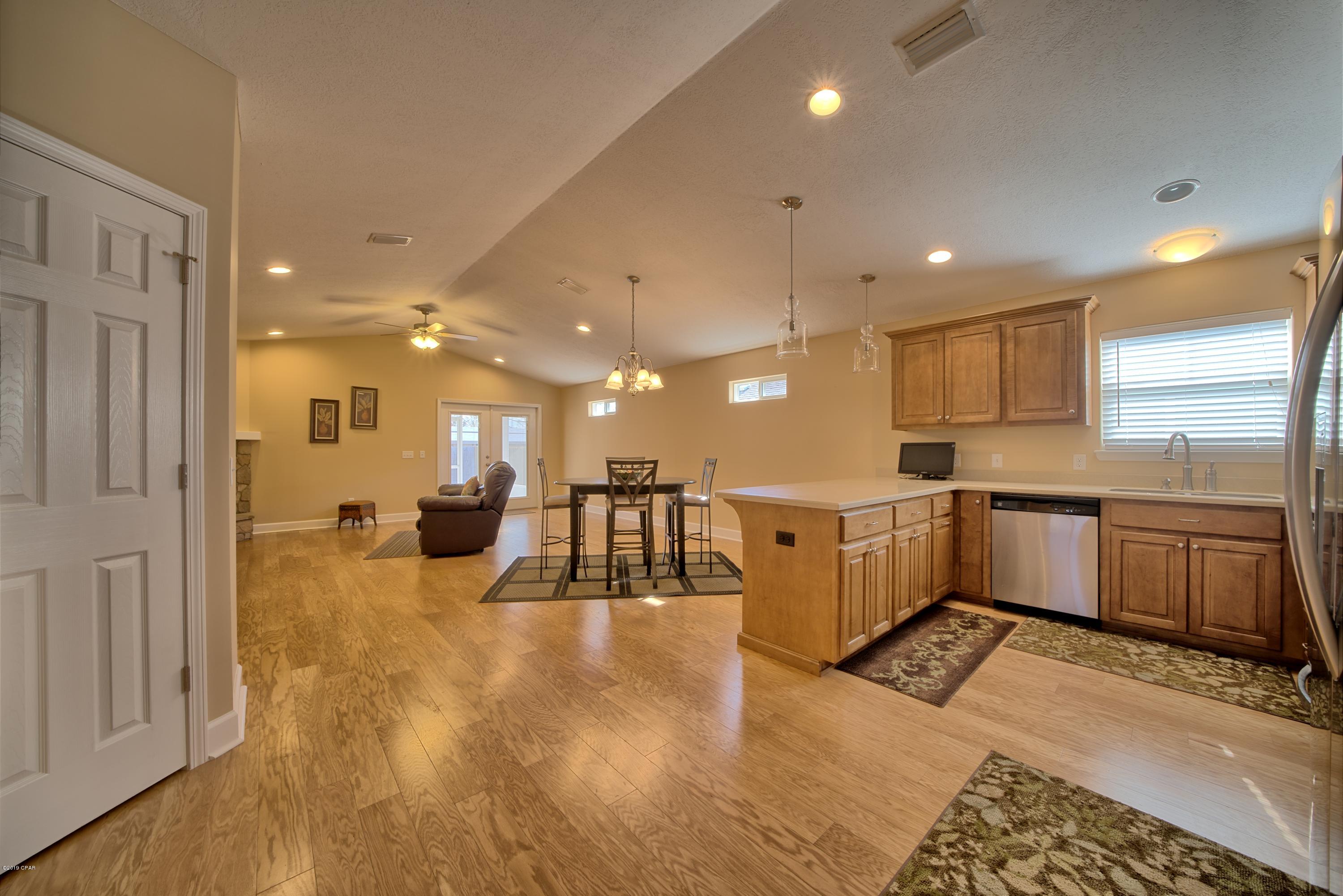 Ashlee Manor - Residential