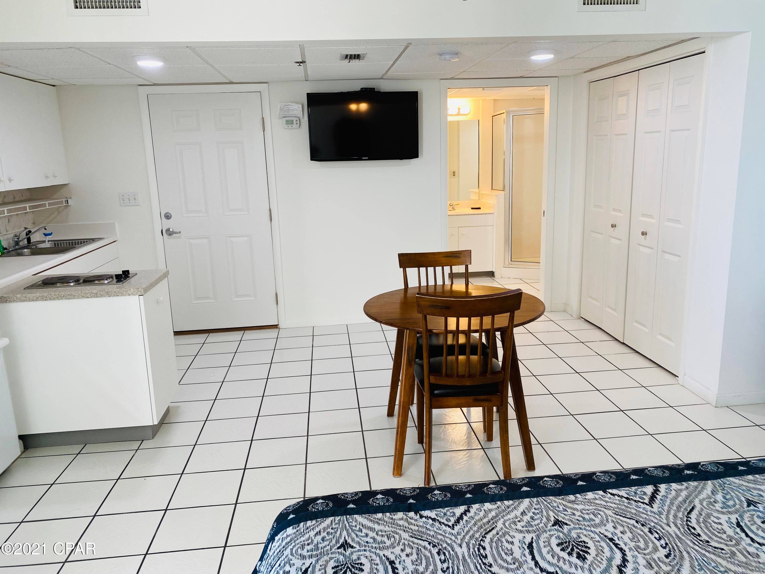 Long Beach Towers I - Residential