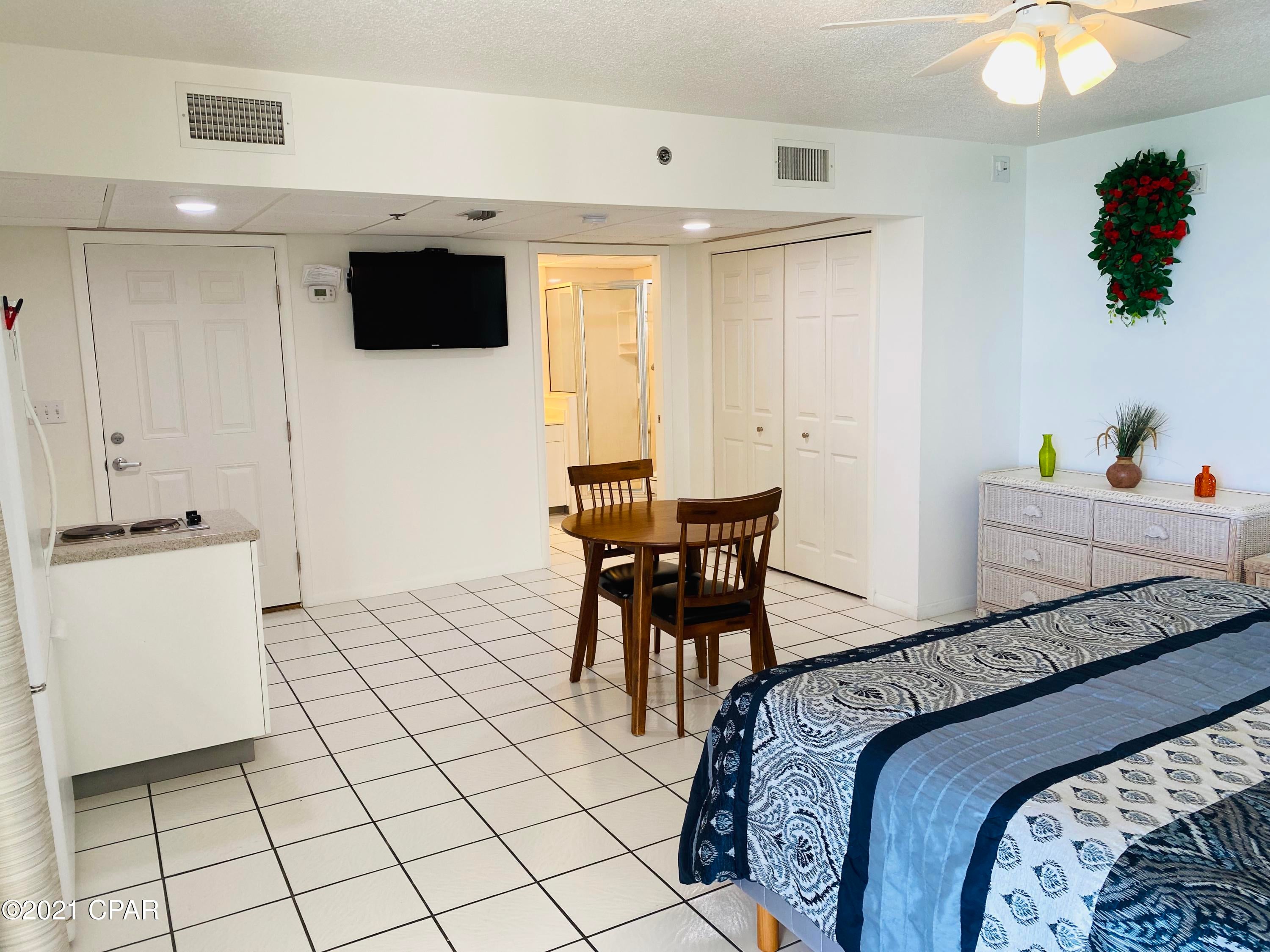 Long Beach Towers I - Residential