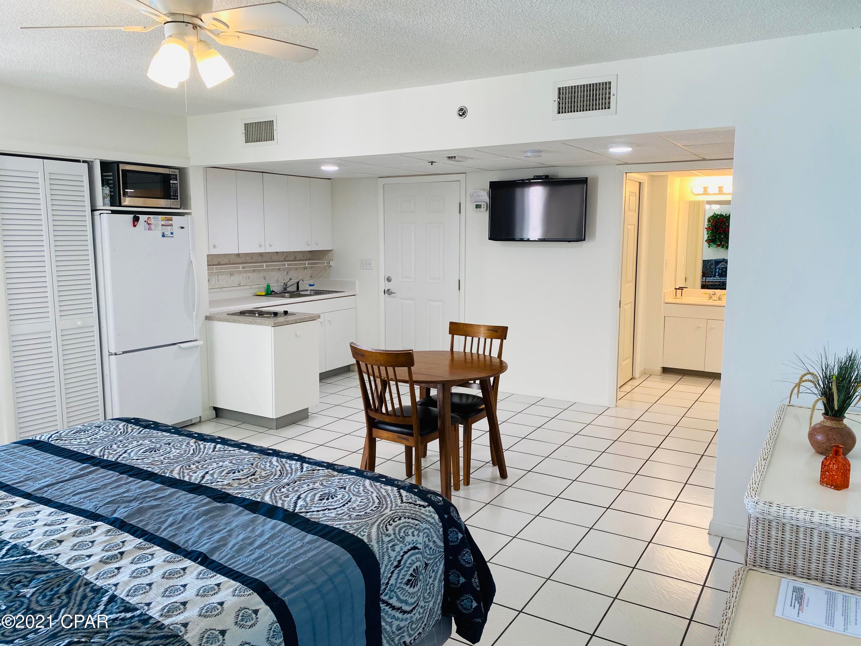 Long Beach Towers I - Residential