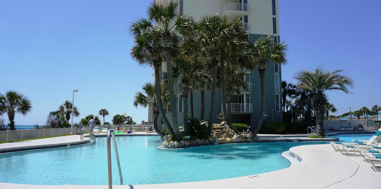 Long Beach Towers I - Residential