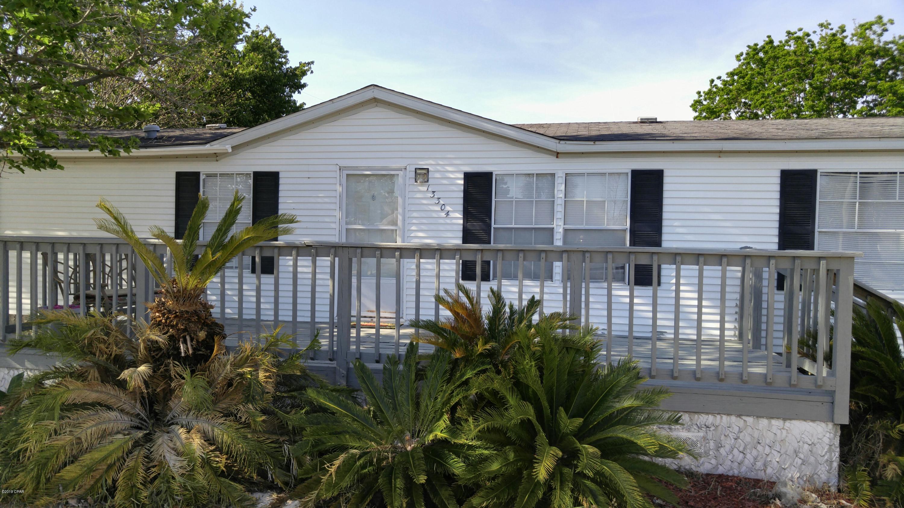 'CURRENTLY UNDER CONTRACT, SELLER ACCEPTING BACKUP OFFERS' This will take cash to purchase as financing is not available.



TENNANT OCCUPIED.

NO SHOWINGS WITHOUT APPOINTMENTS AND ONLY SERIOUS BUYERS.

Home received some damage in the Hurricane mainly to the roof, screened porch and a couple of windows.

New Metal is on site to go on the roof and

does convey with the sale. This is a re-development opportunity on this nice corner lot. Tenants would love to stay and continue to pay rent  Lease Expires May 31st .