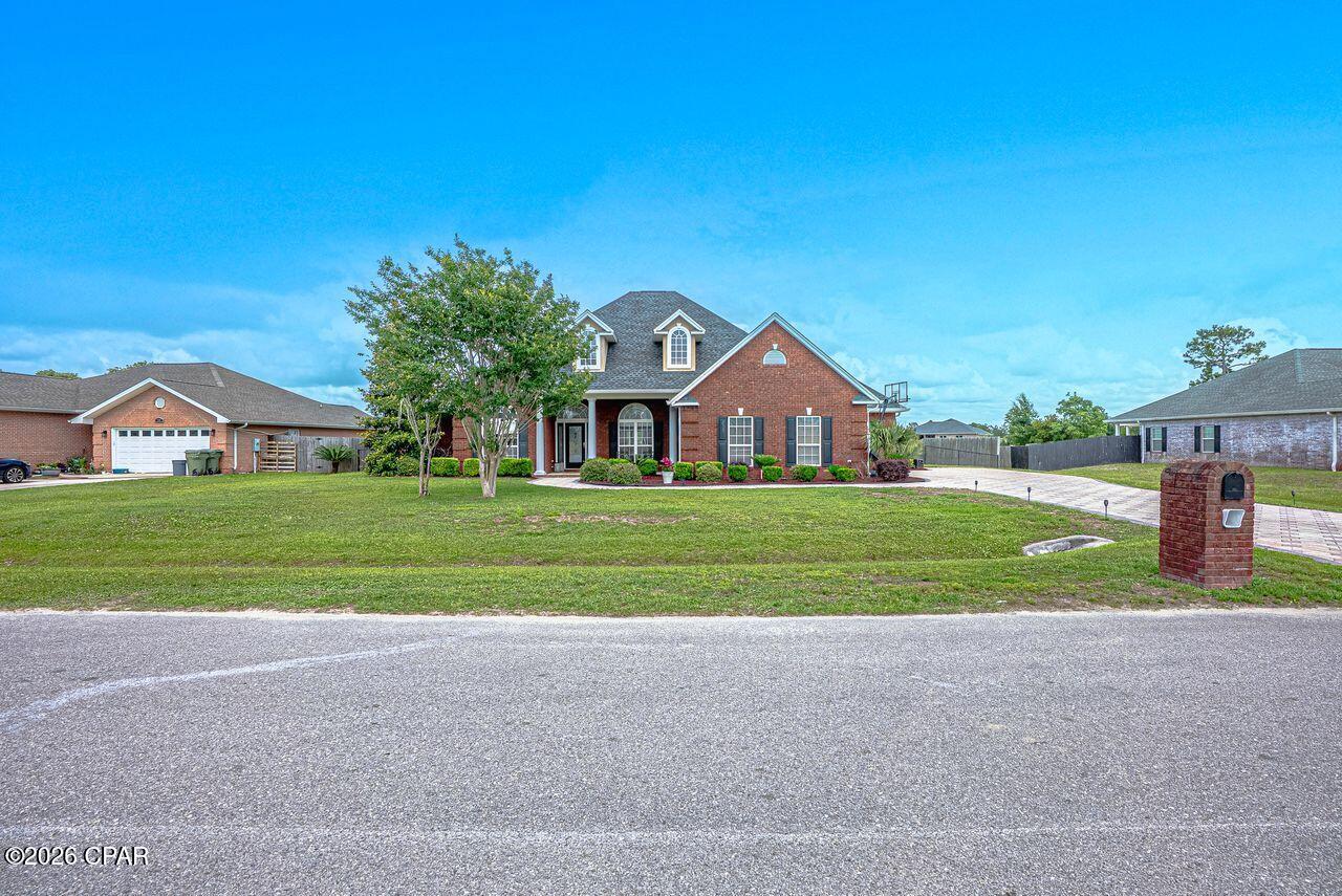 Kirkland Manor - Residential