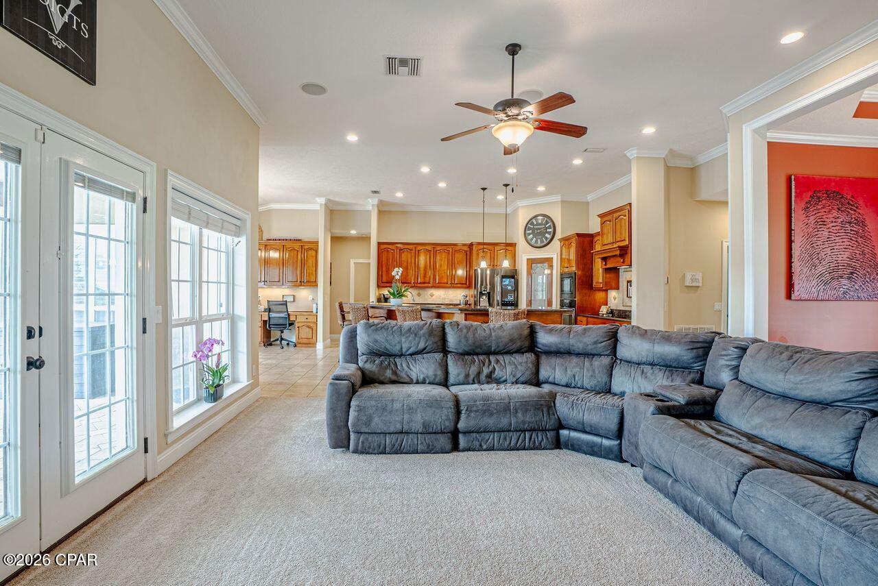 Kirkland Manor - Residential