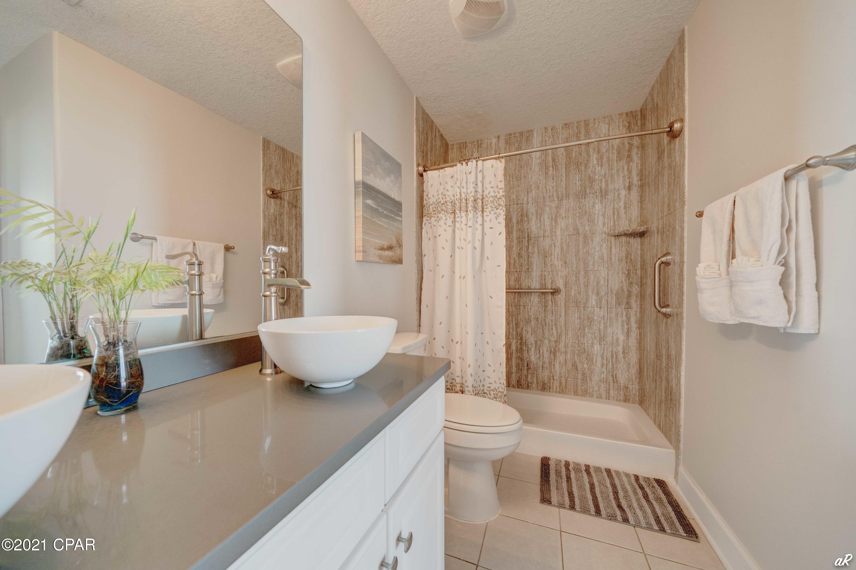 Emerald Isle - Residential