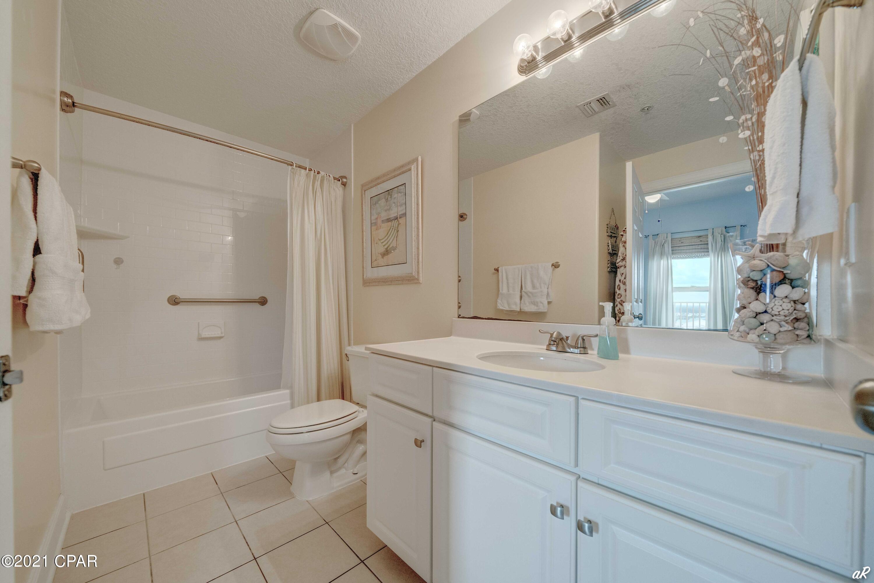 Emerald Isle - Residential