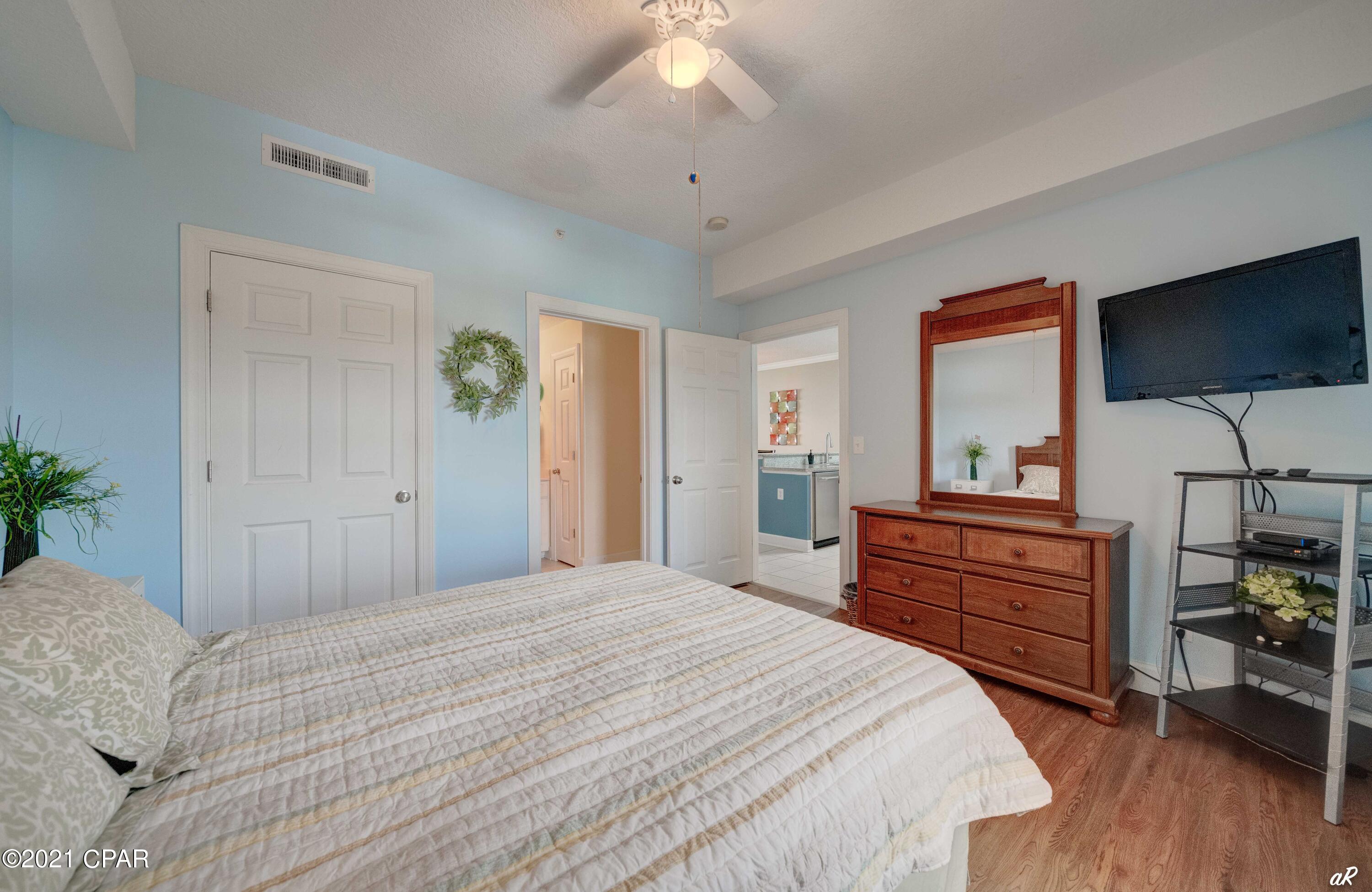 Emerald Isle - Residential