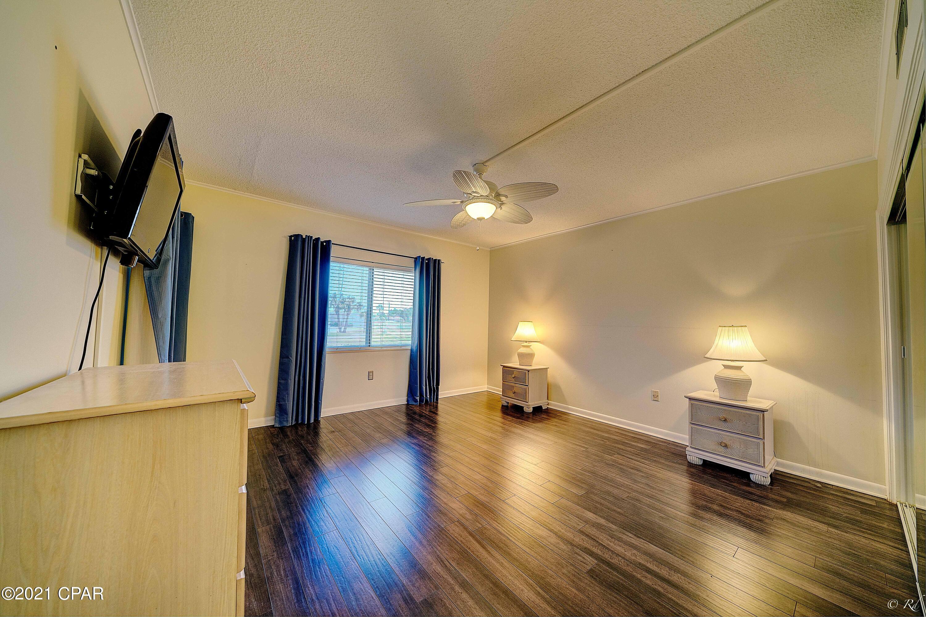 Colony Club - Residential