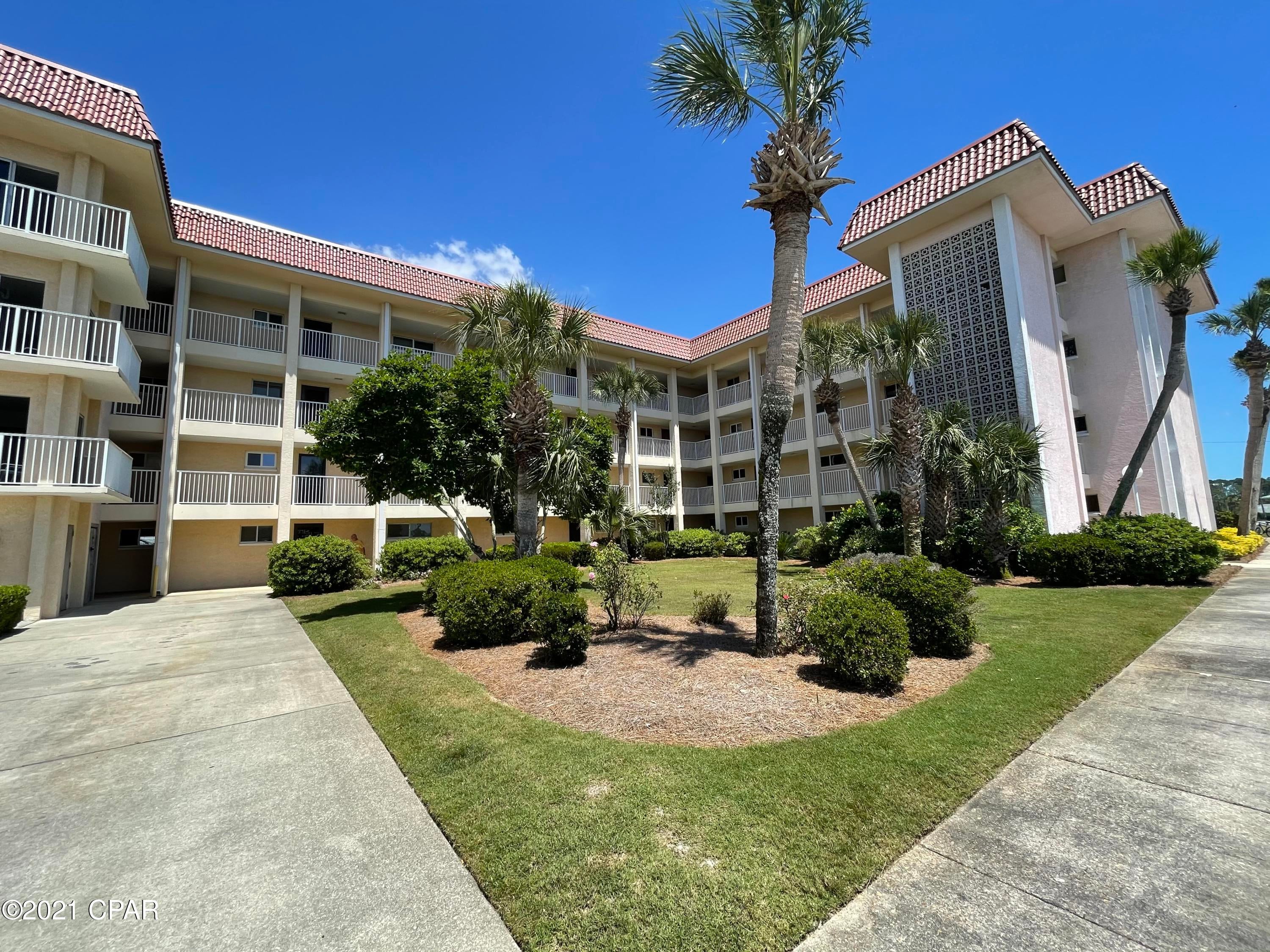 Colony Club - Residential