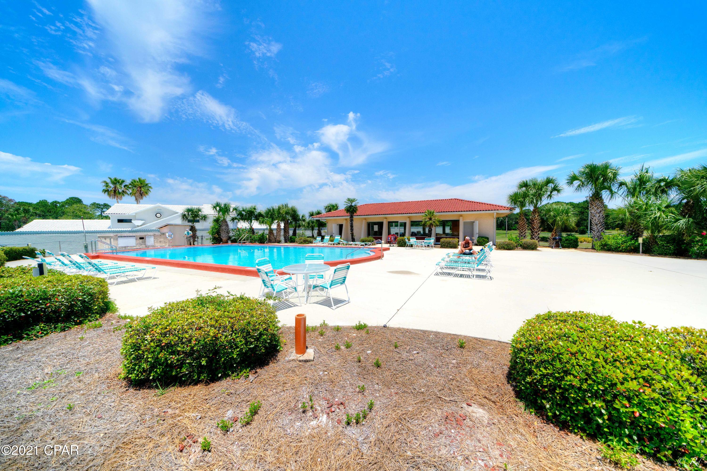Colony Club - Residential