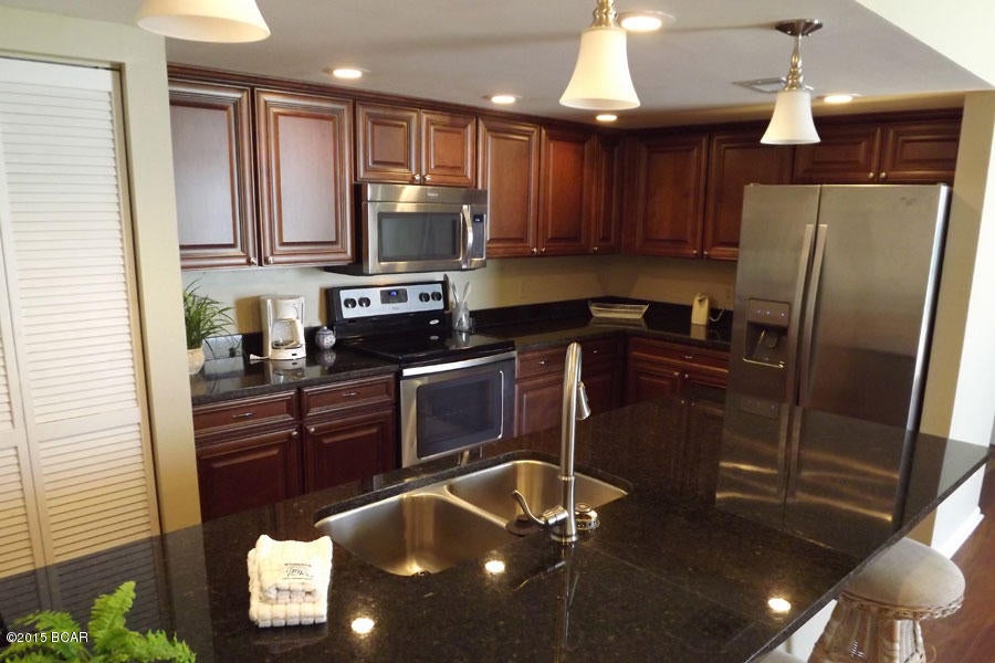 Seachase Condo - Residential