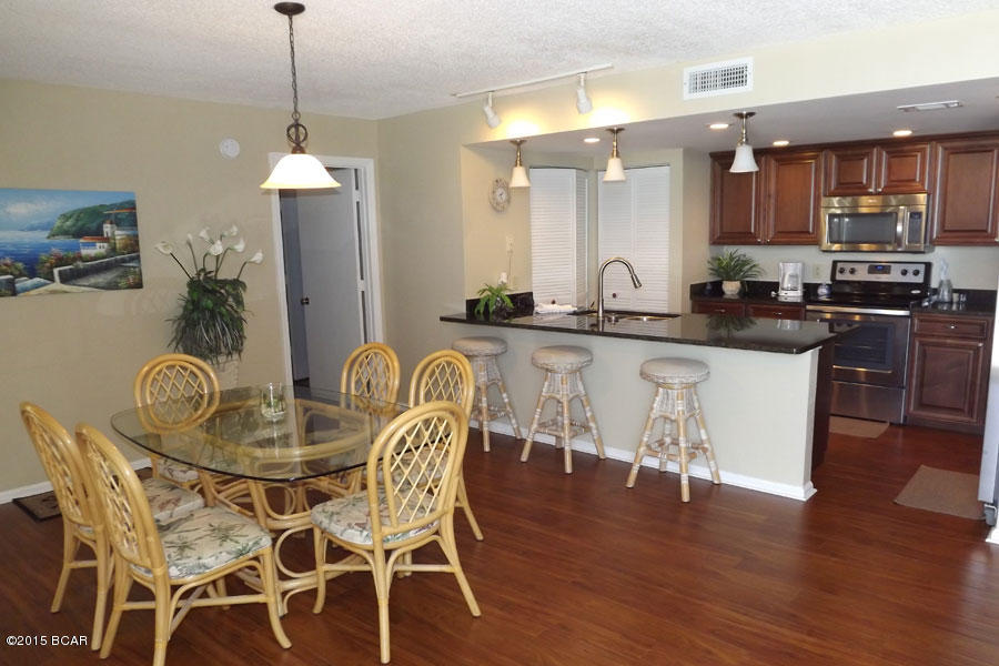 Seachase Condo - Residential