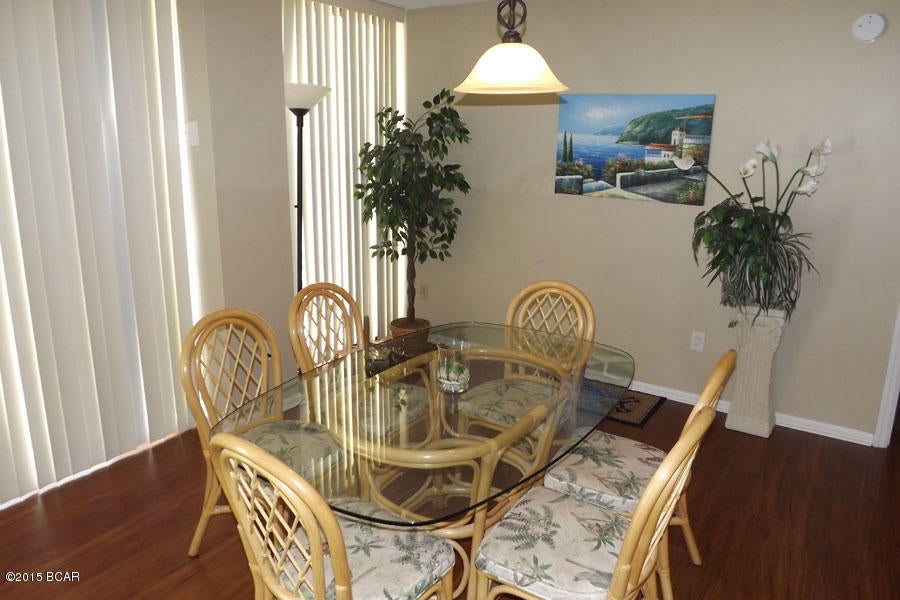 Seachase Condo - Residential