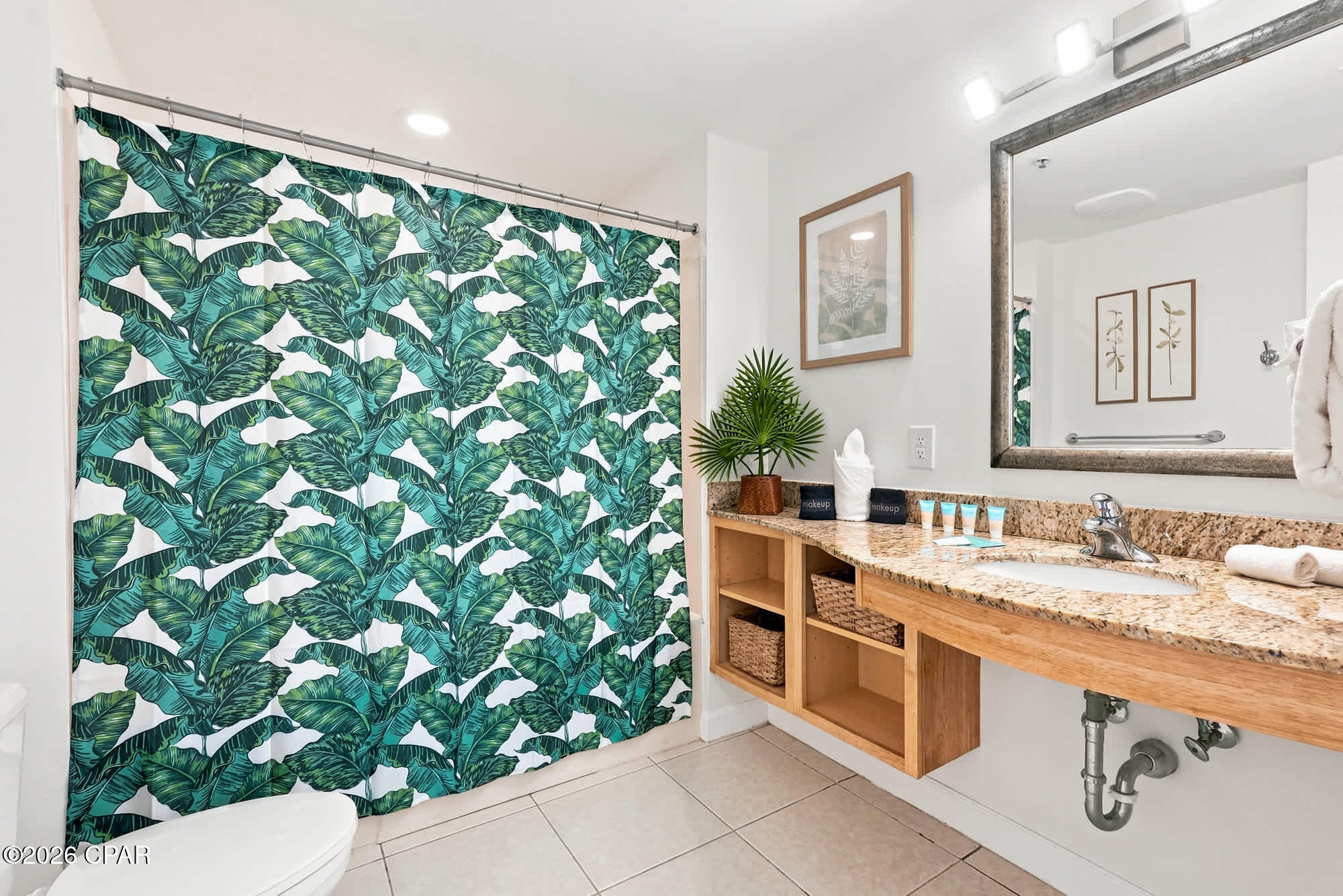 Splash Condo - Residential Lease