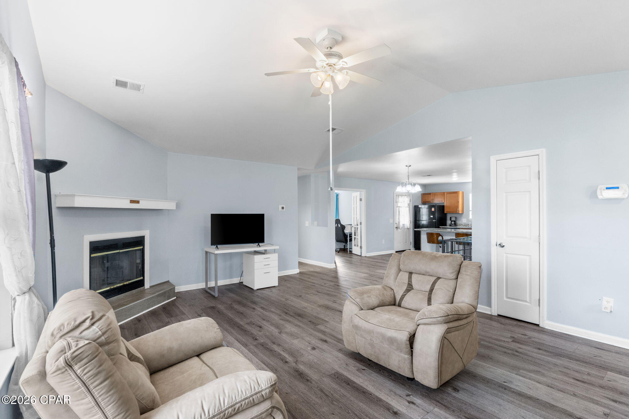 Hickory Manor - Residential