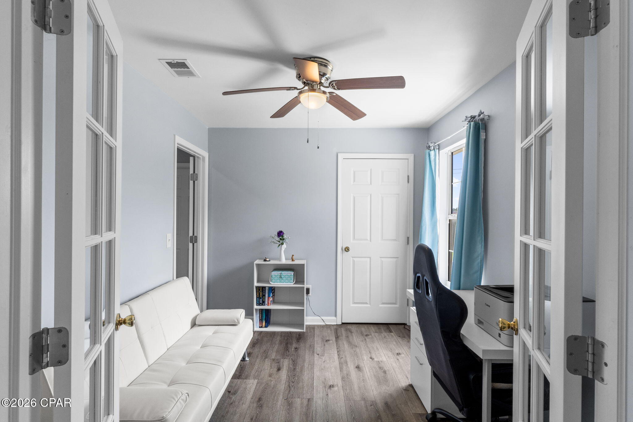 Hickory Manor - Residential
