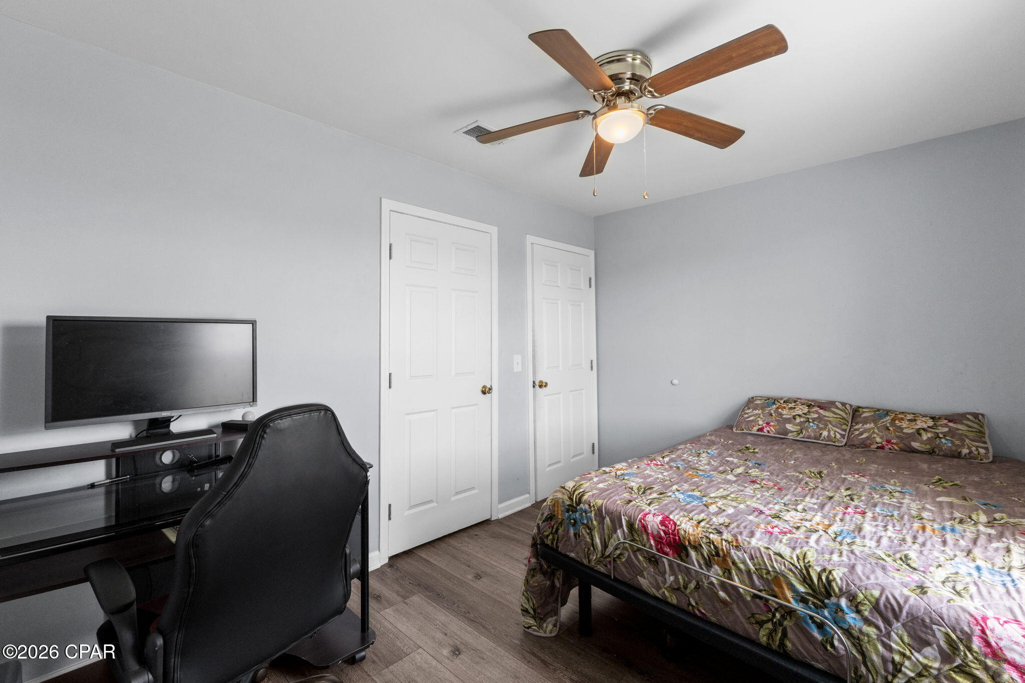 Hickory Manor - Residential