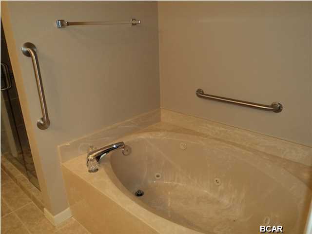 Fairway Lakes Ph I - Residential