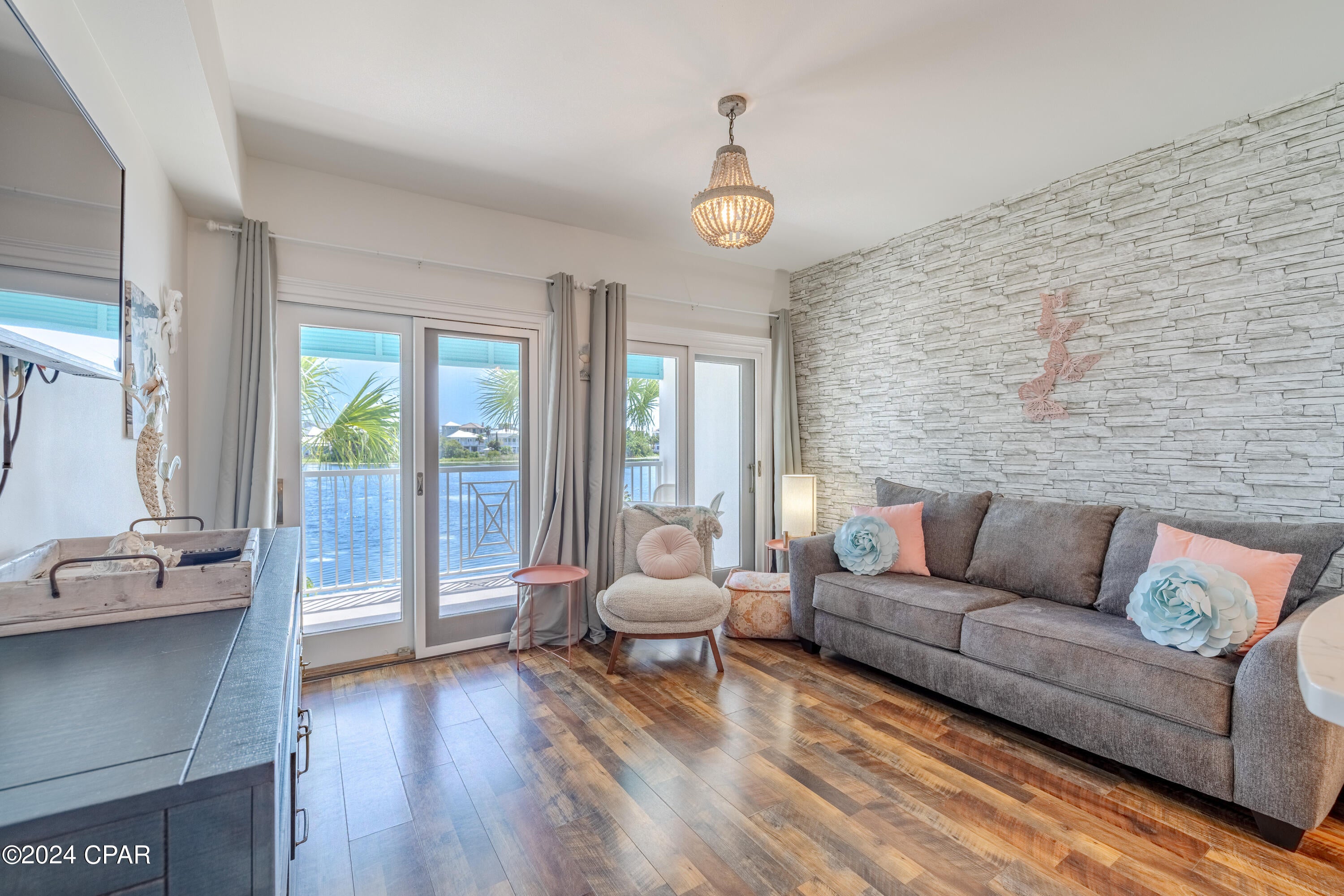 Carillon Beach Inn - Residential
