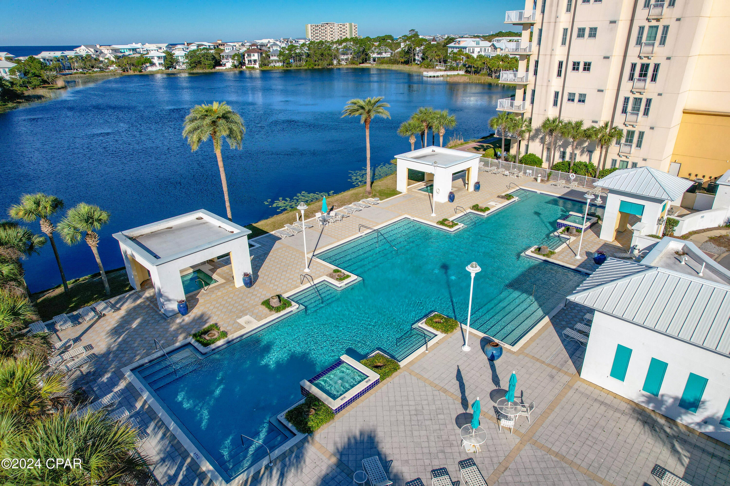 Carillon Beach Inn - Residential