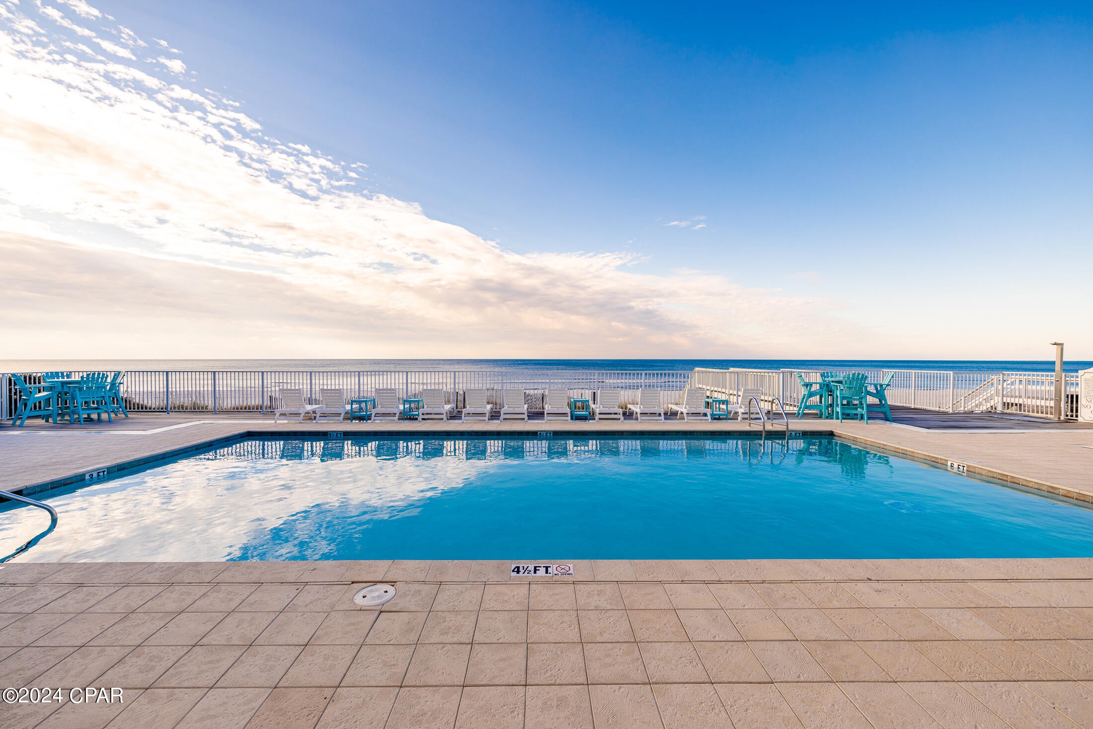 Carillon Beach Inn - Residential
