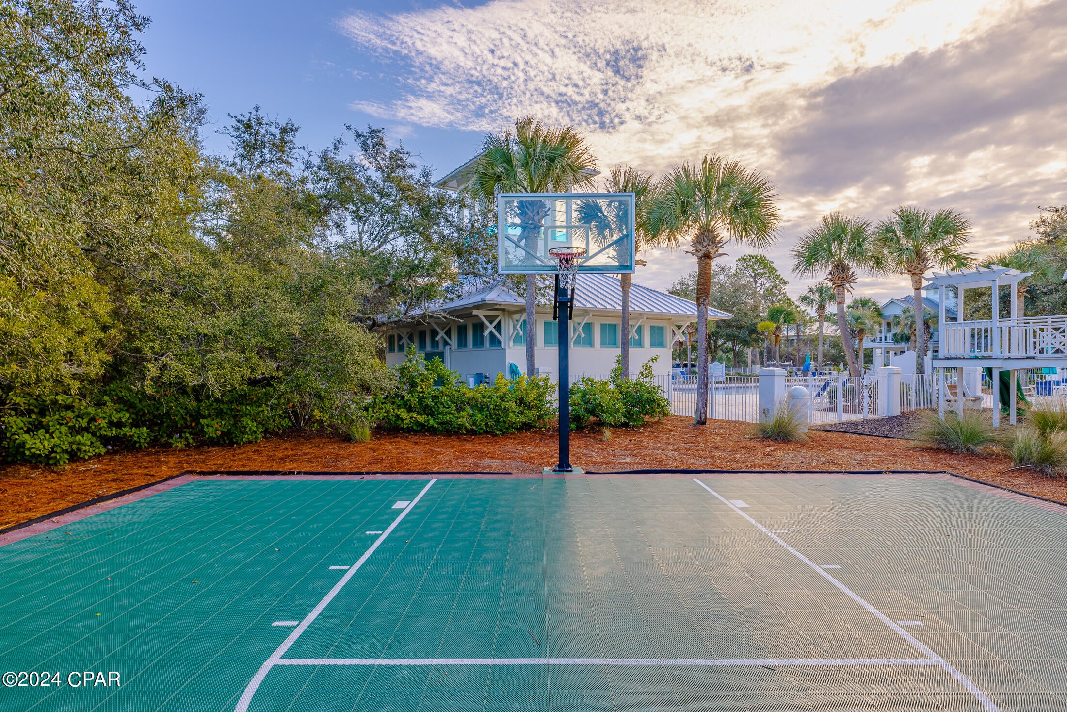 Carillon Beach Inn - Residential