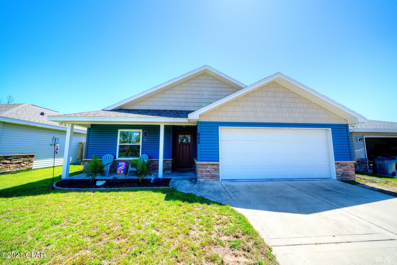 Don't miss this well maintained home in a great location. It has an open floor plan. The backyard has a privacy fence and a great area for your plants.  This home has a new roof that was put on after Hurricane Michael.  It's a must see and priced right!