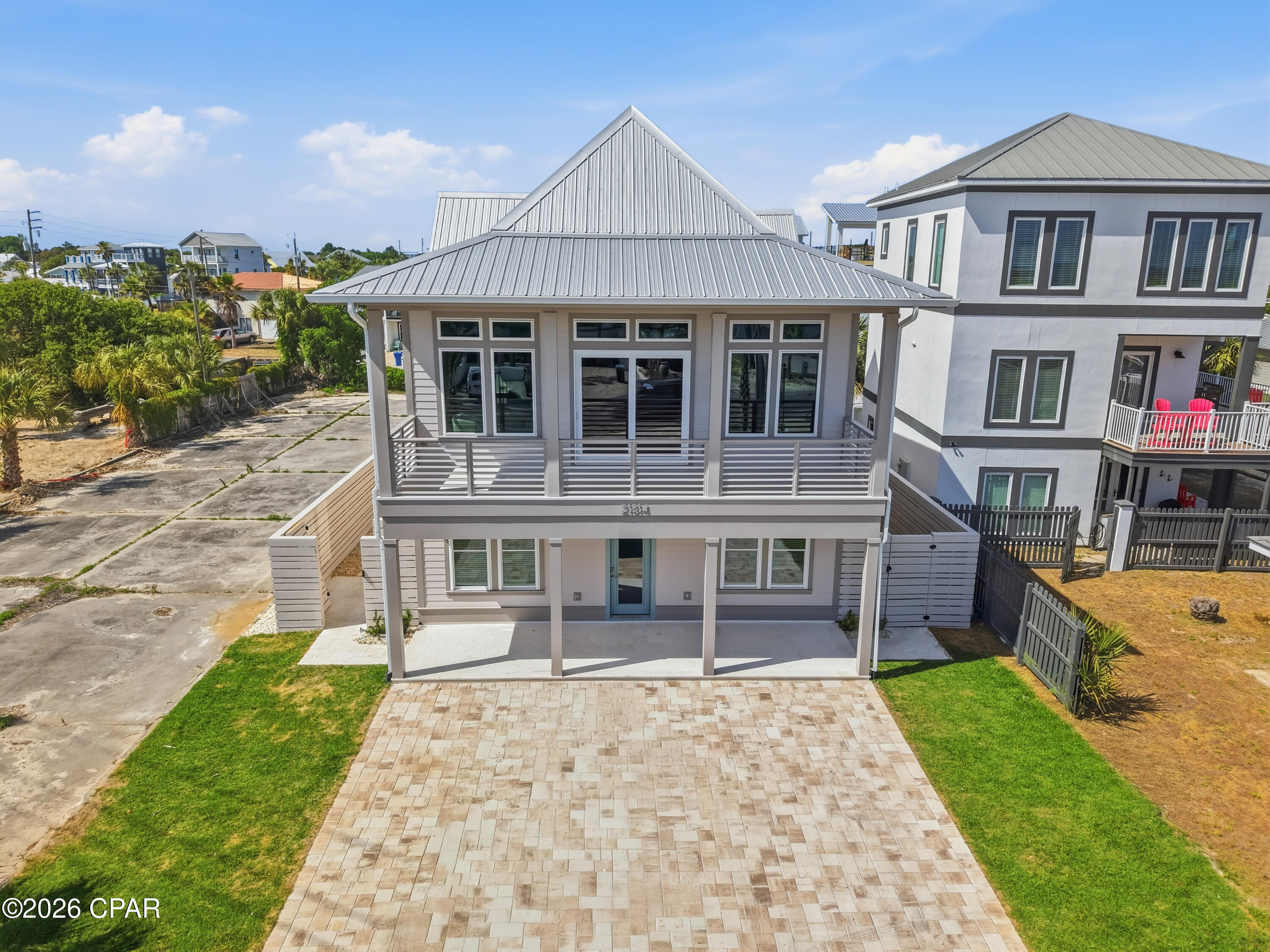 Lullwater Beach - Residential