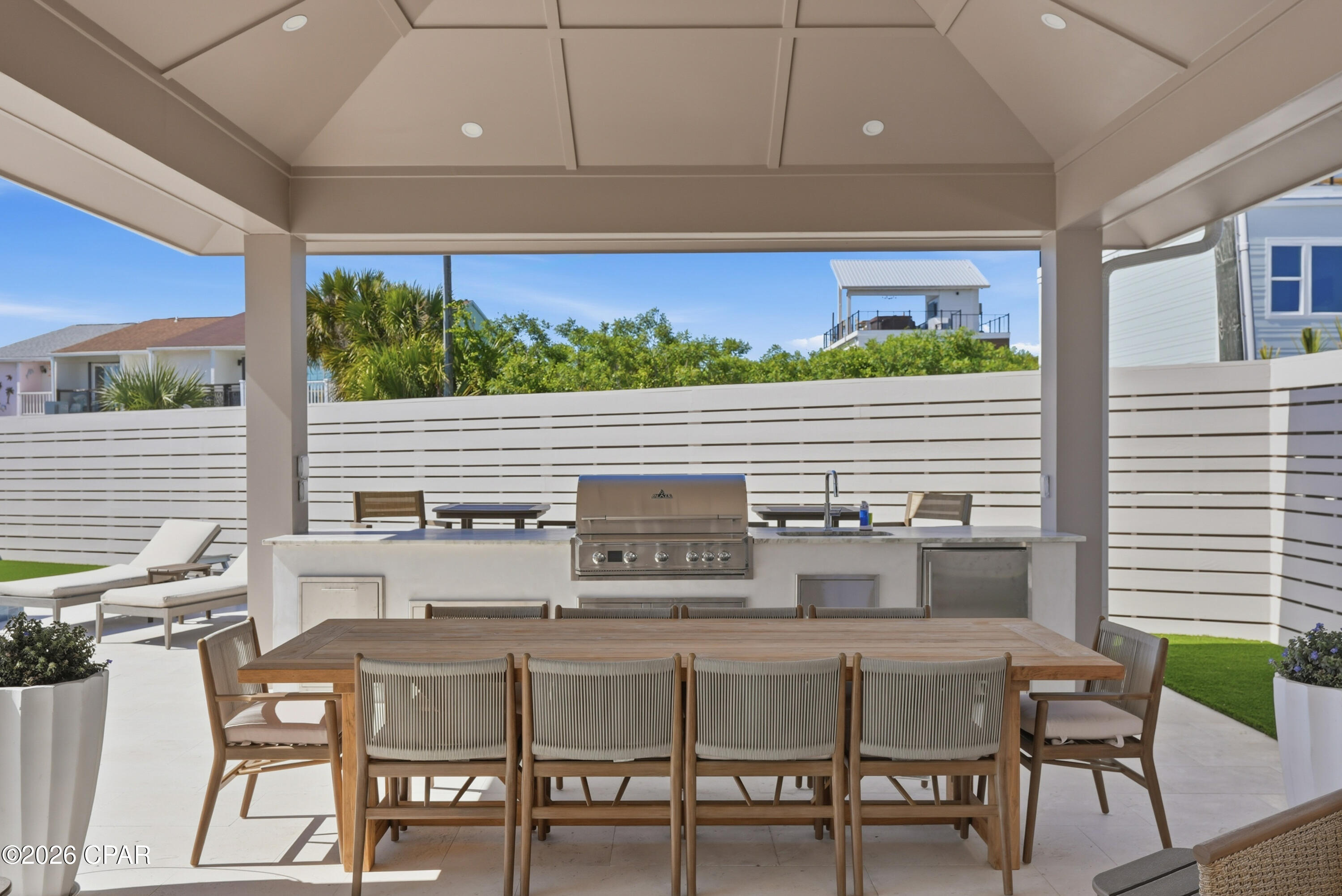 Lullwater Beach - Residential