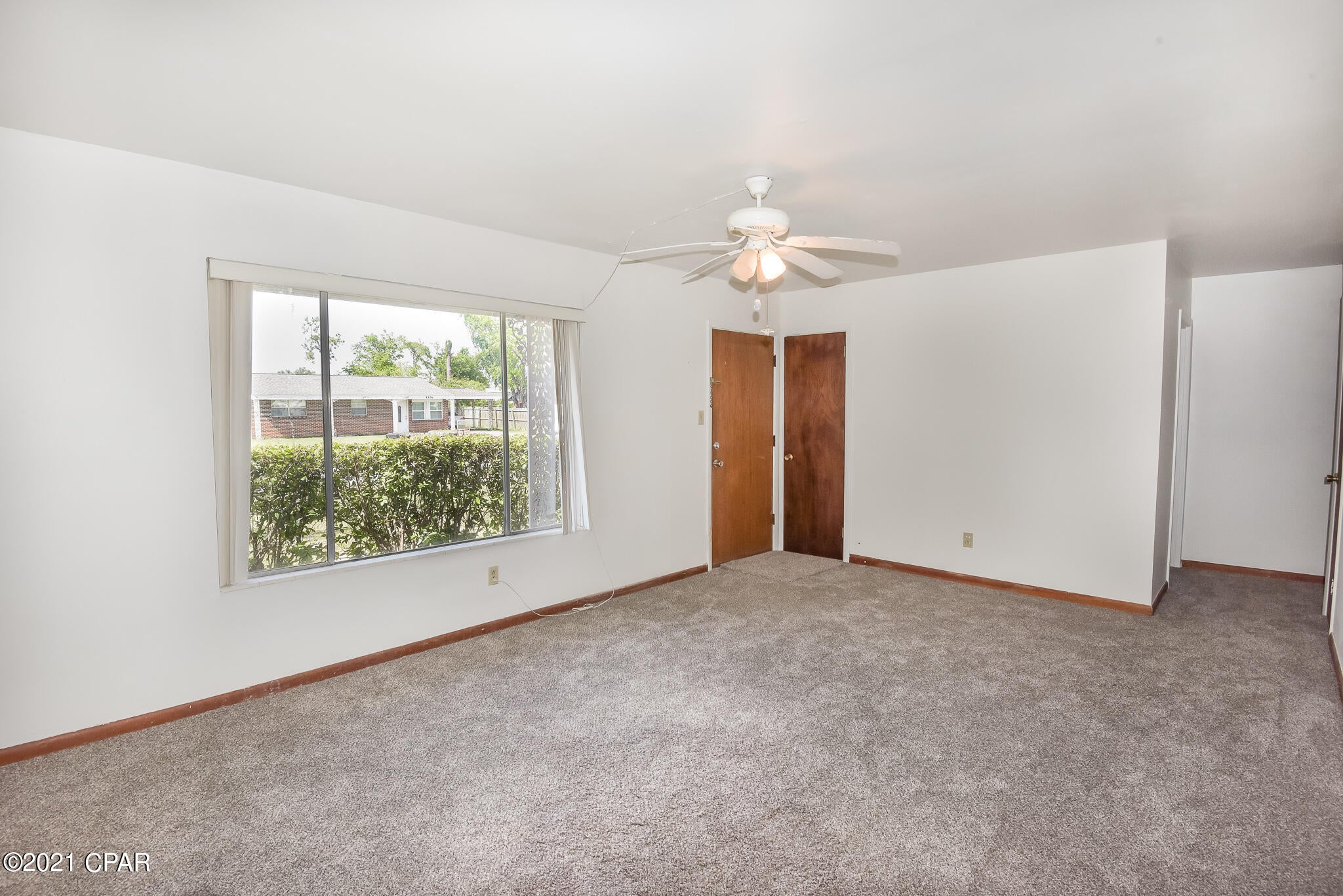 Hentz 1st Add Unit B - Residential