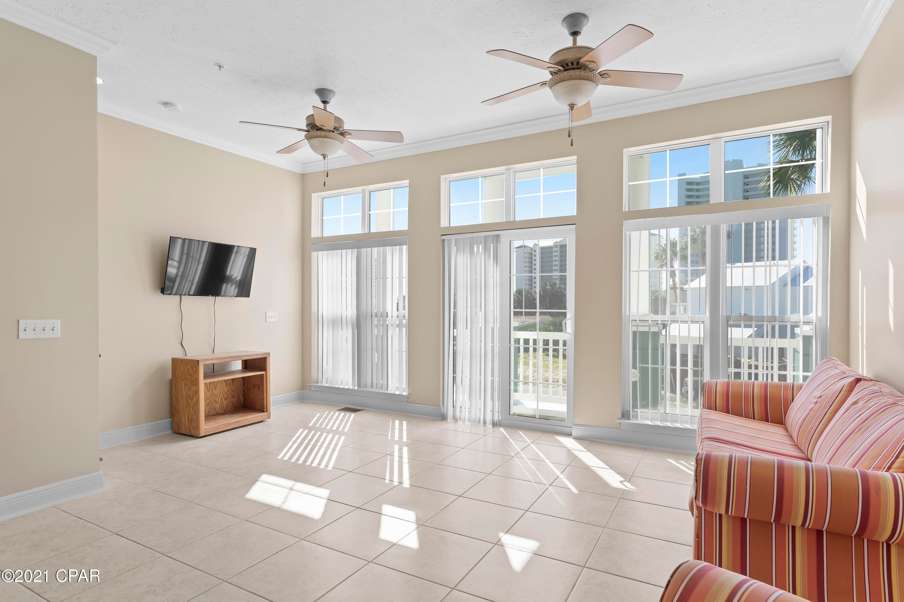 Long Beach 3rd - Residential