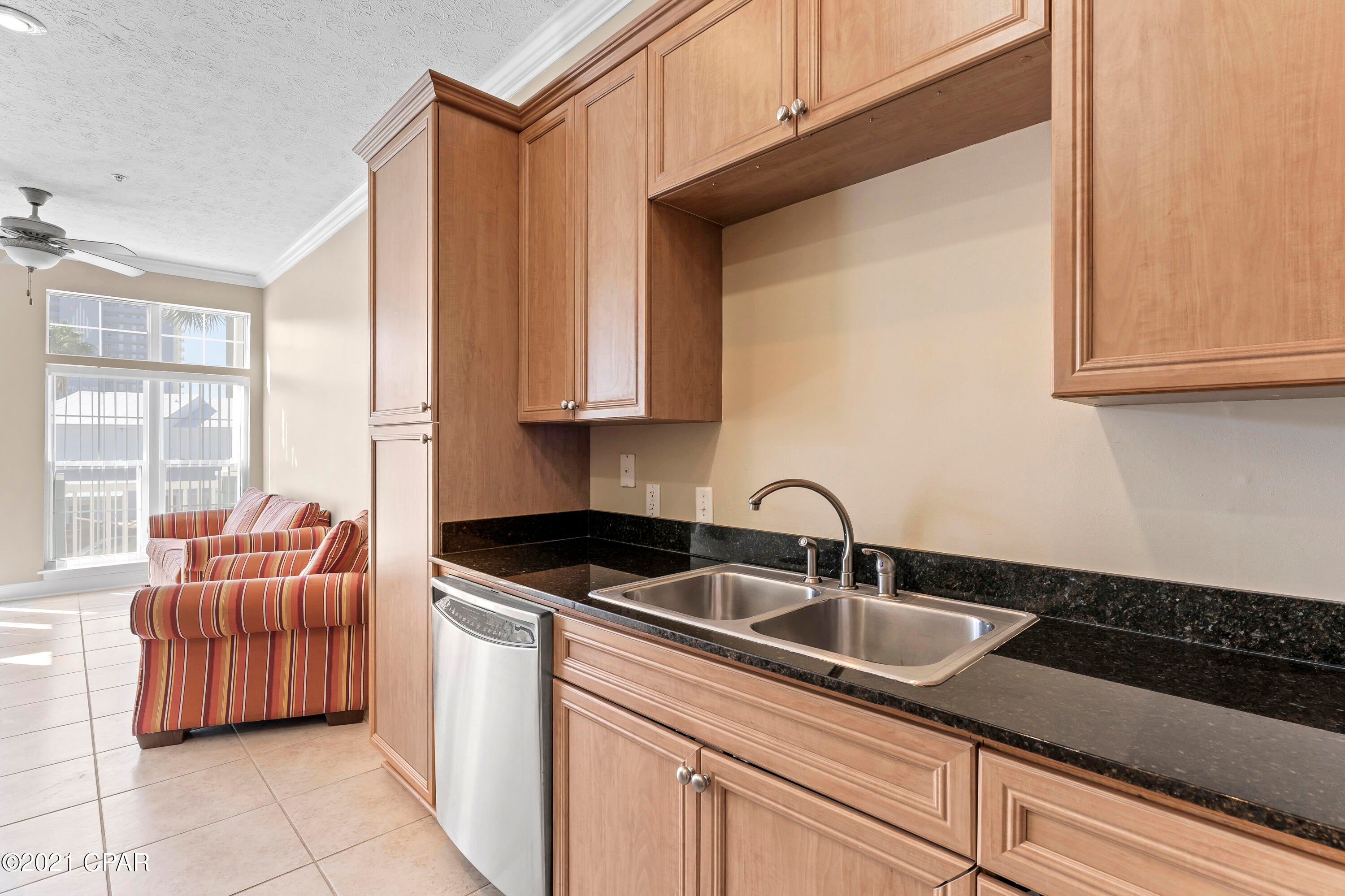 Long Beach 3rd - Residential