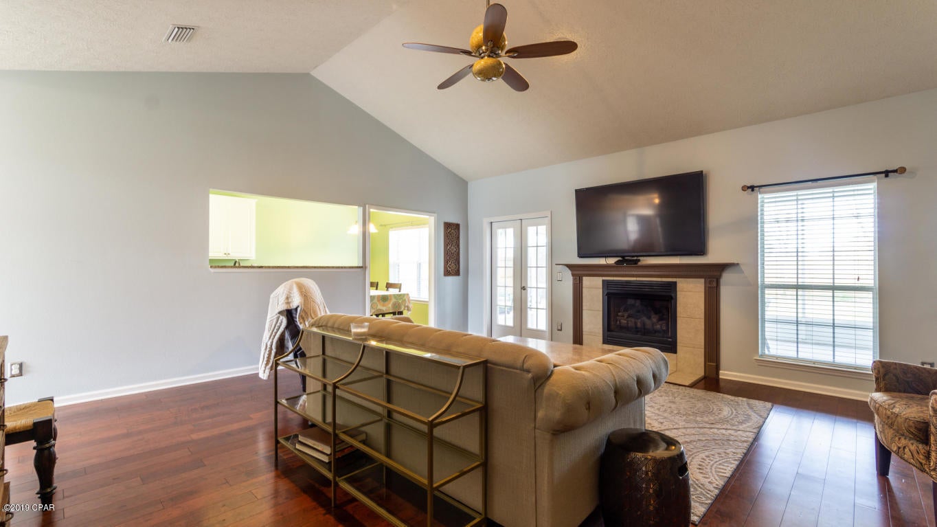 Camryn's Crossing - Residential Lease