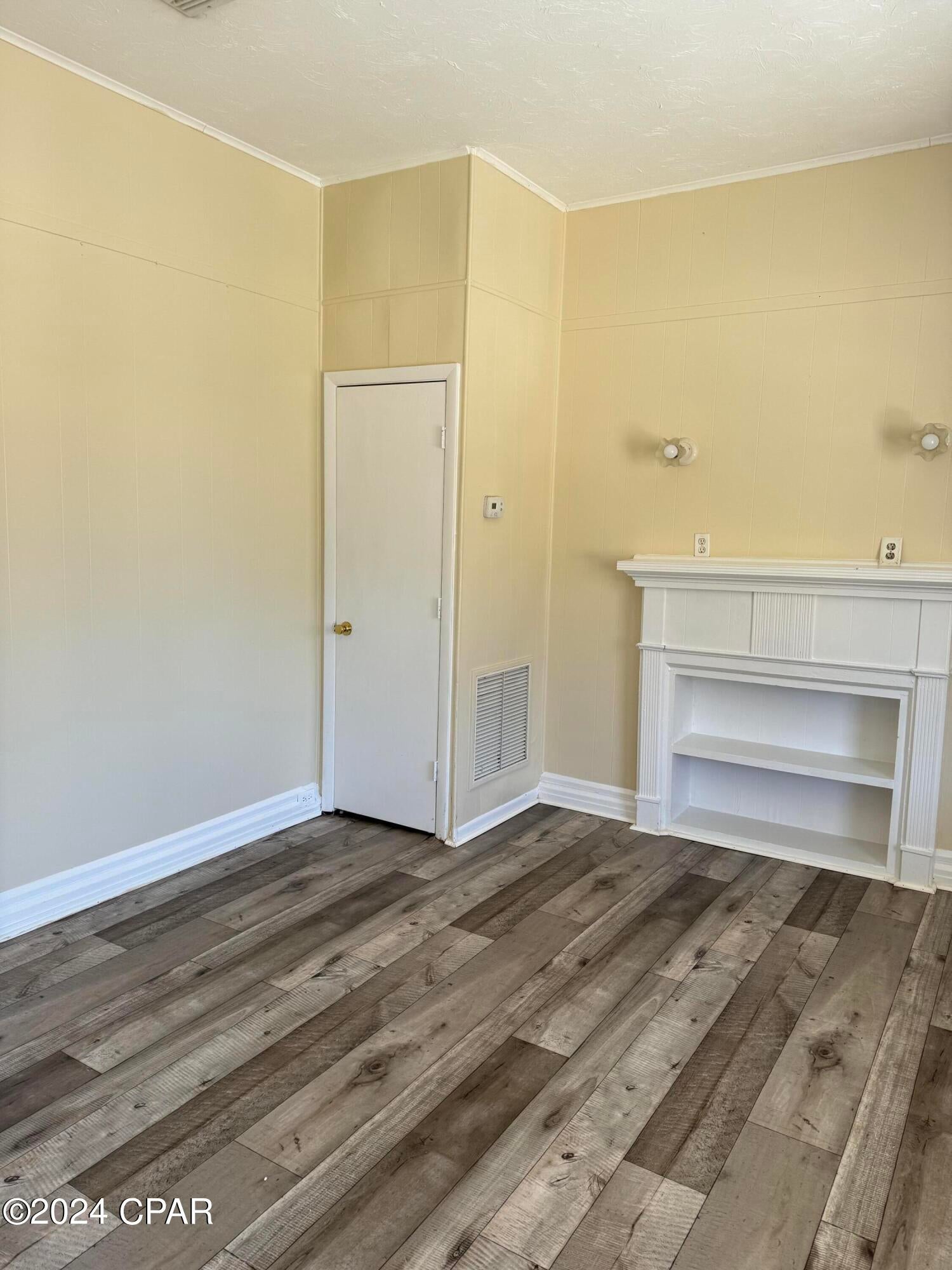 [No Recorded Subdiv] - Residential Lease