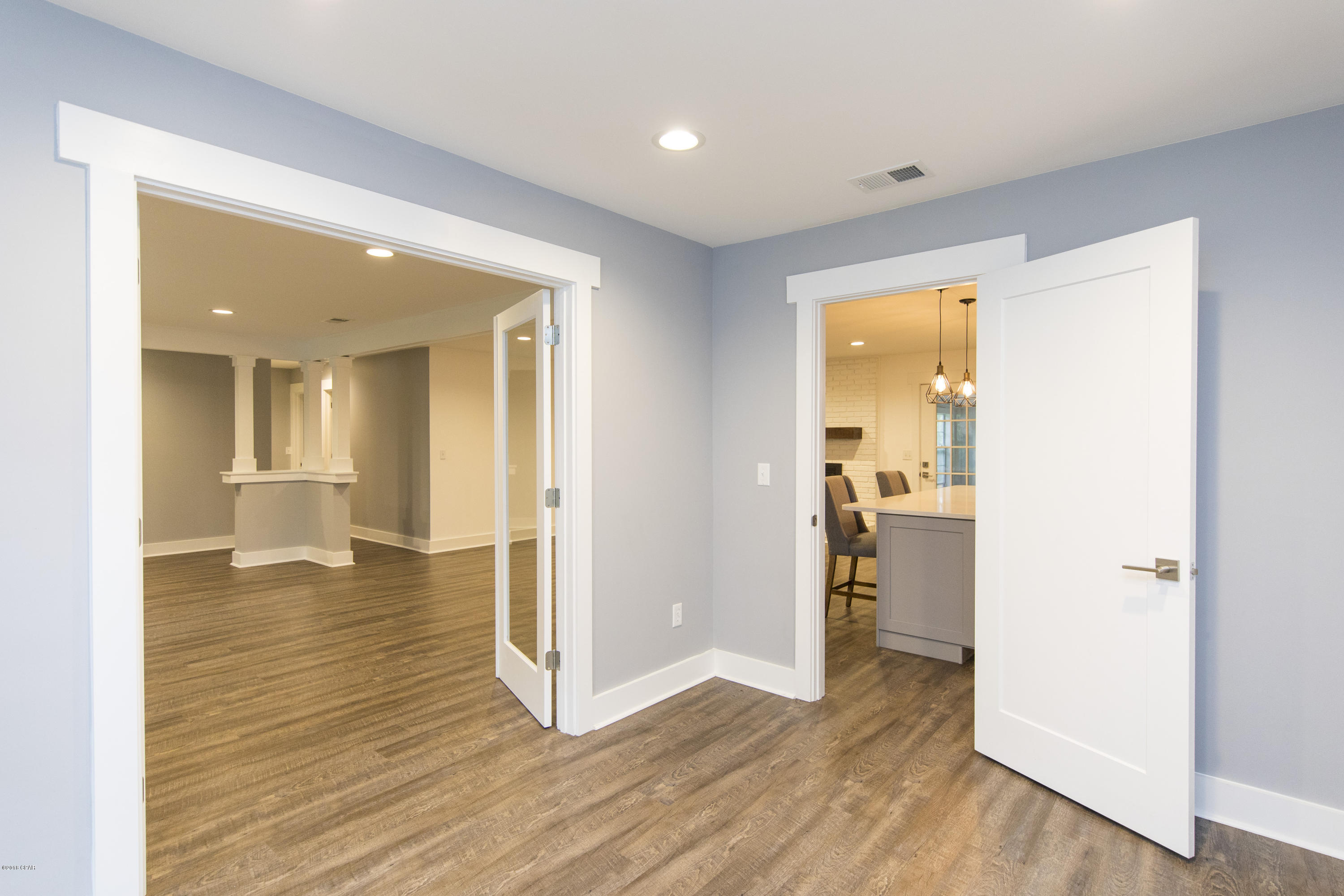 College Point 1st Add - Residential