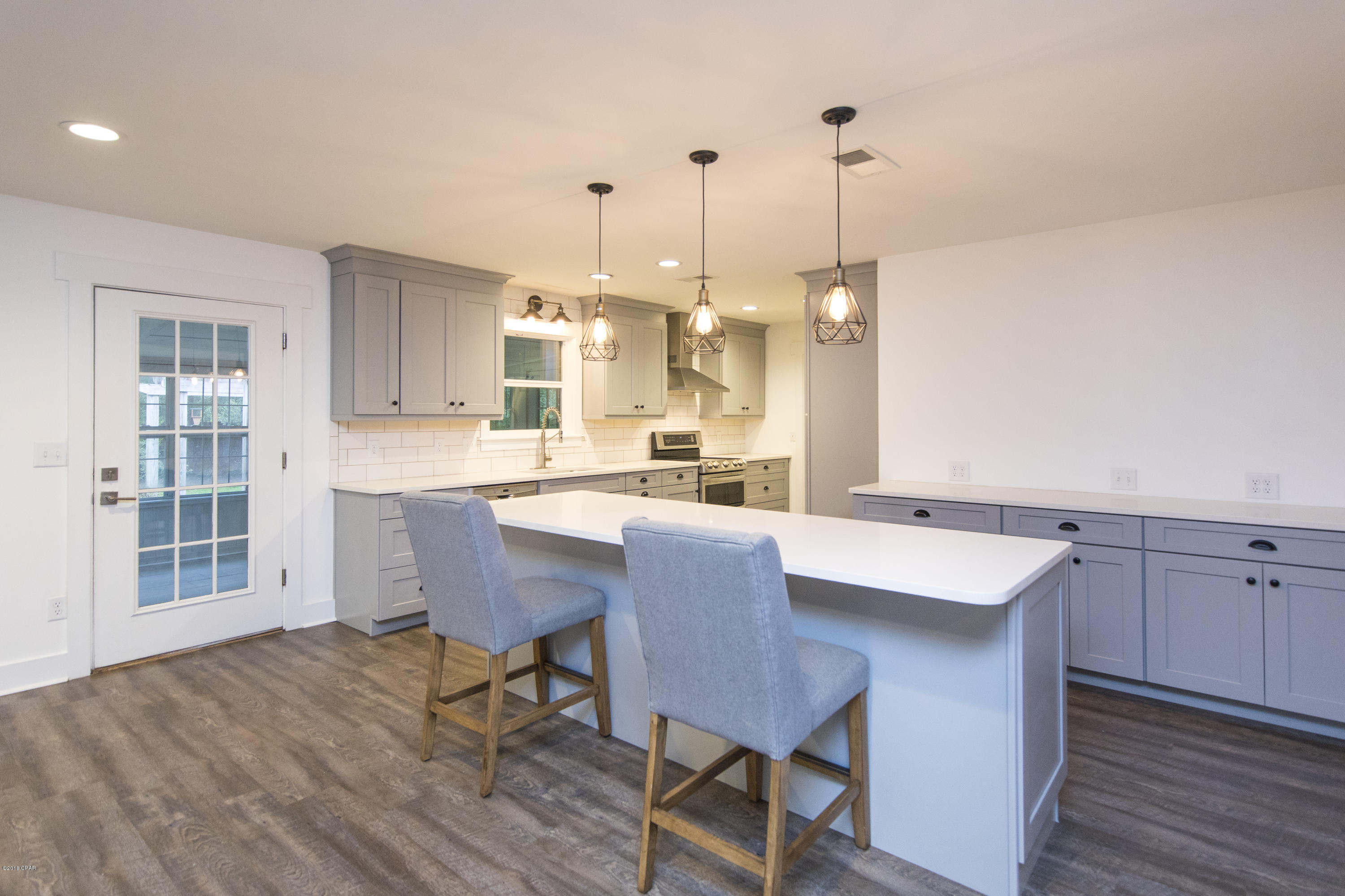 College Point 1st Add - Residential