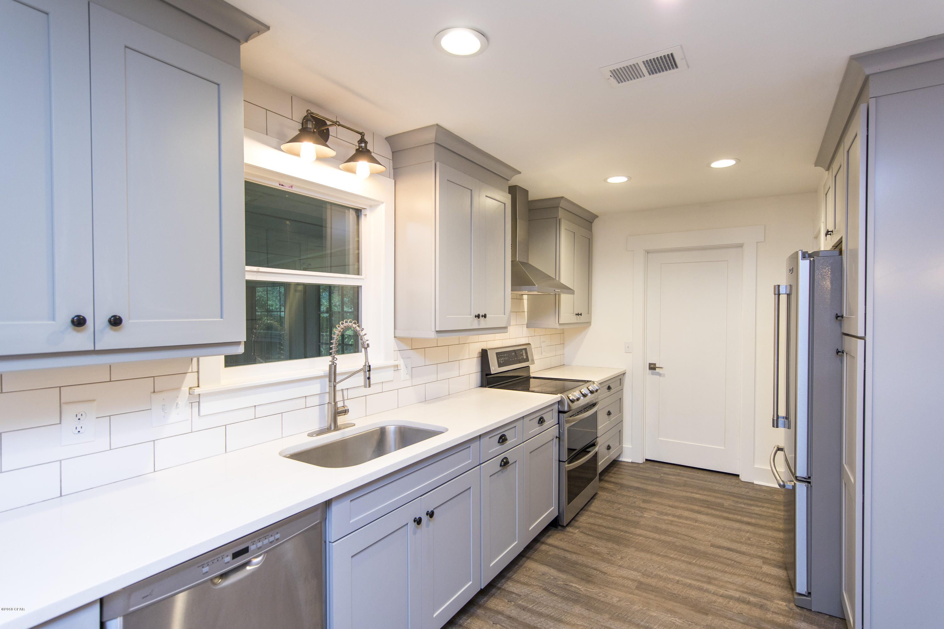College Point 1st Add - Residential