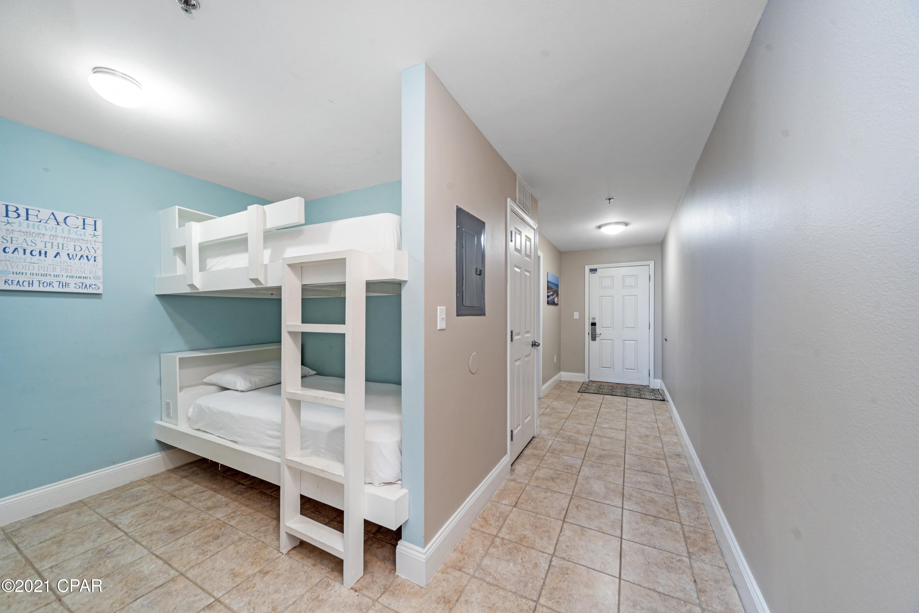 Laketown Wharf - Residential