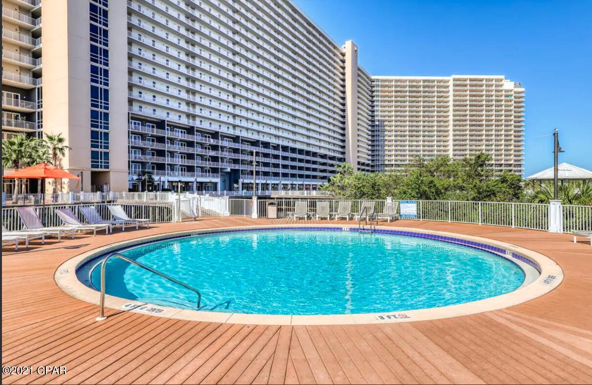 Laketown Wharf - Residential