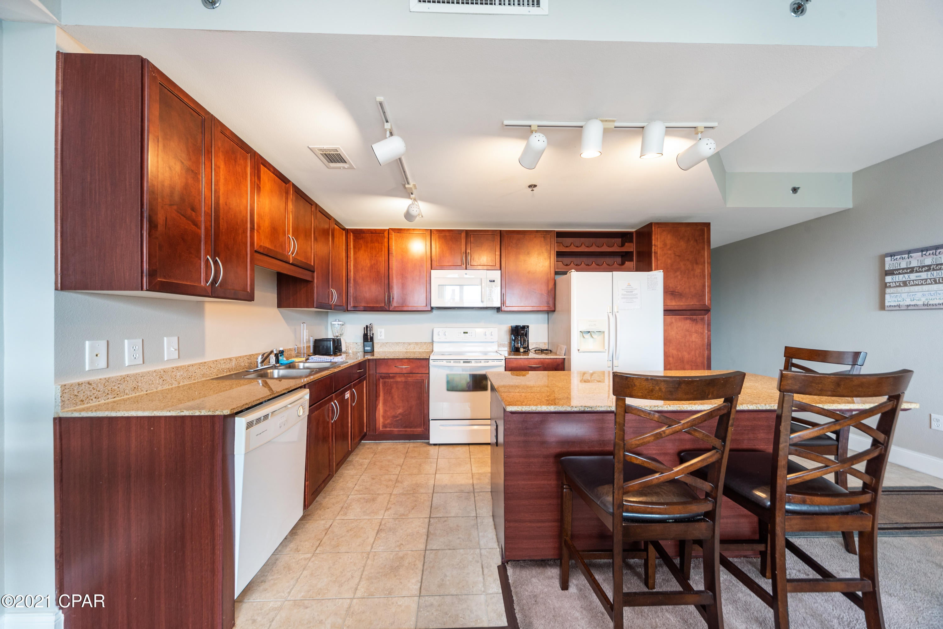 Laketown Wharf - Residential