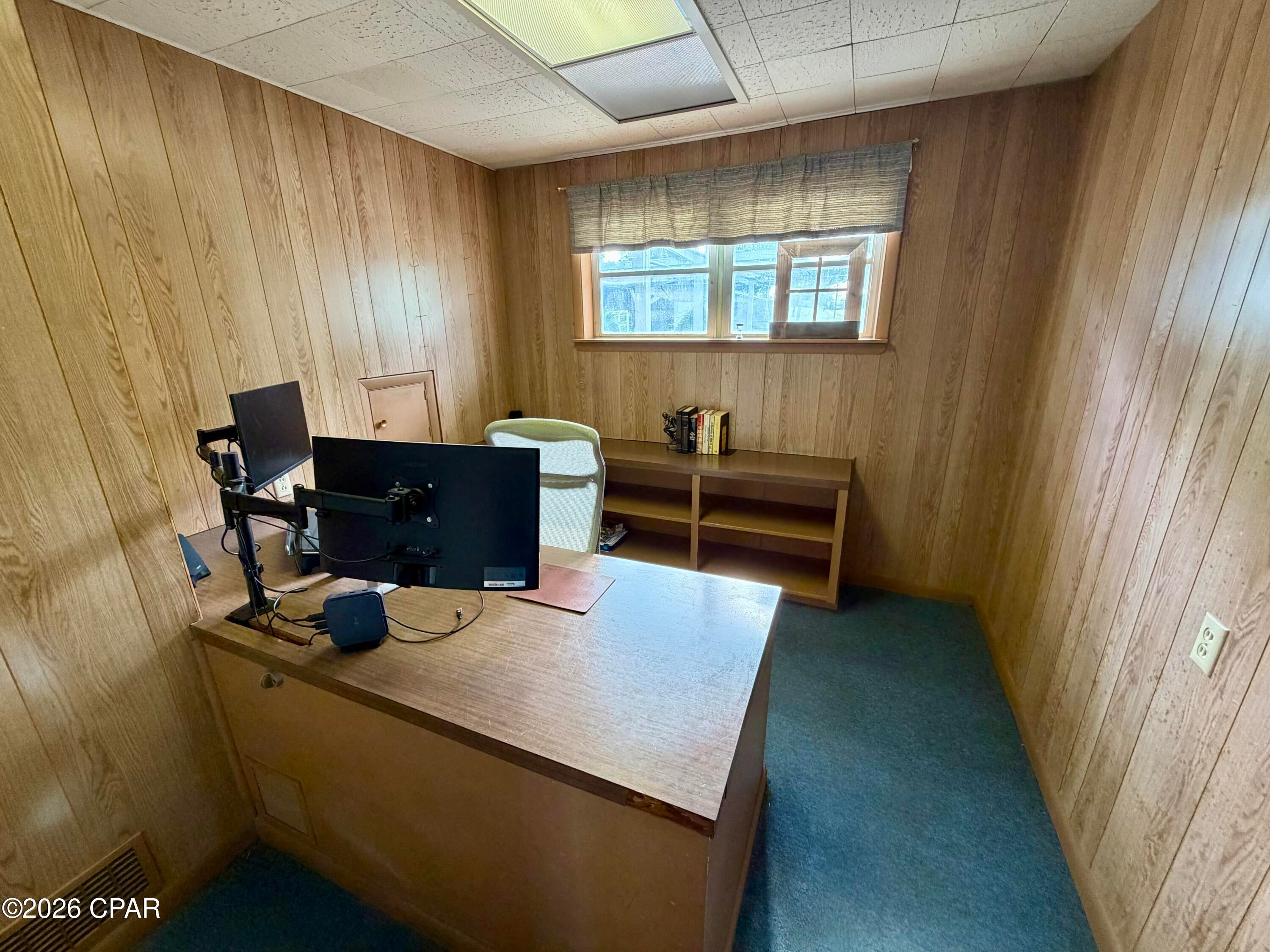 [No Recorded Subdiv] - Commercial Sale