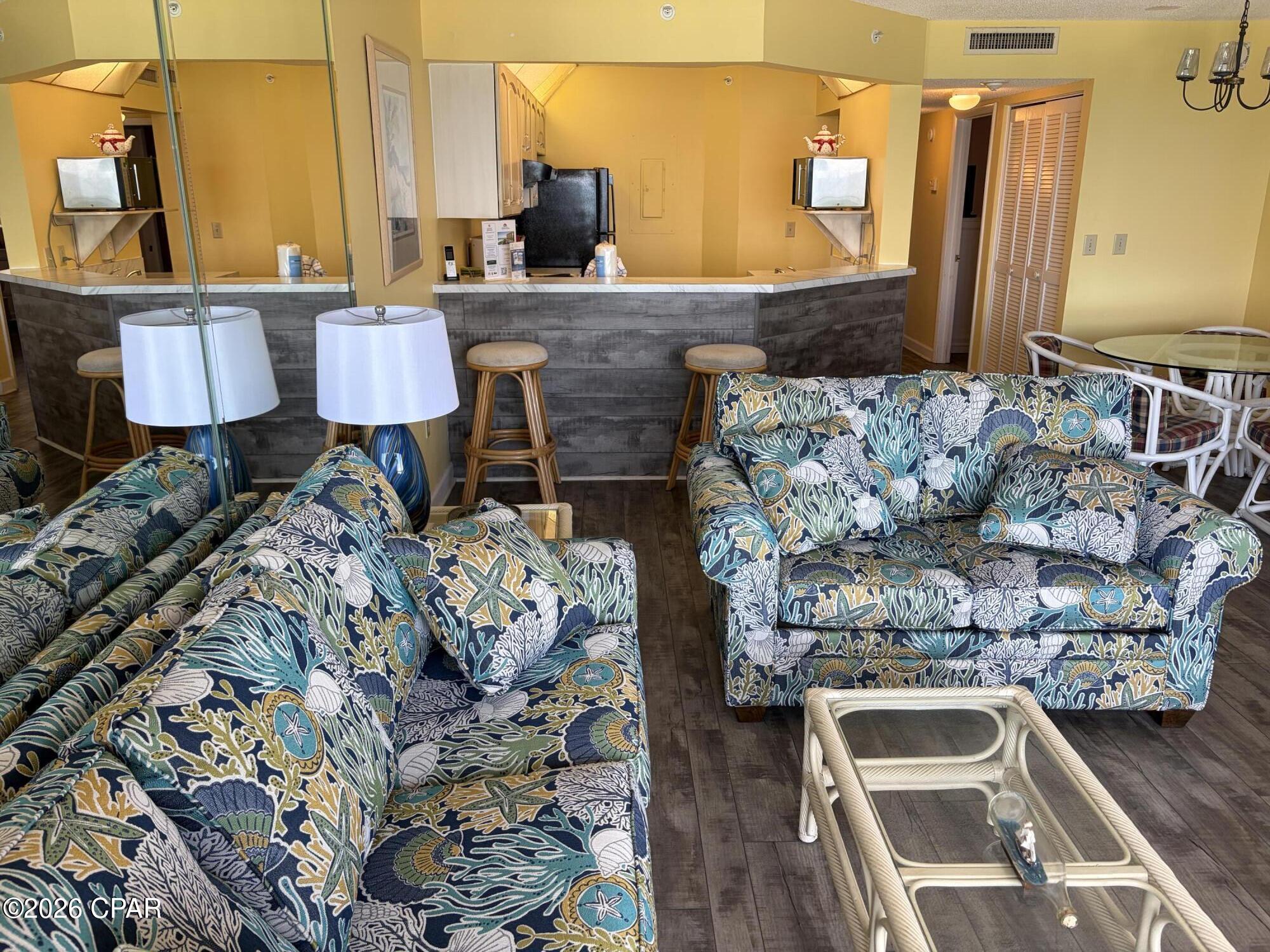 Summerhouse Condo. - Residential