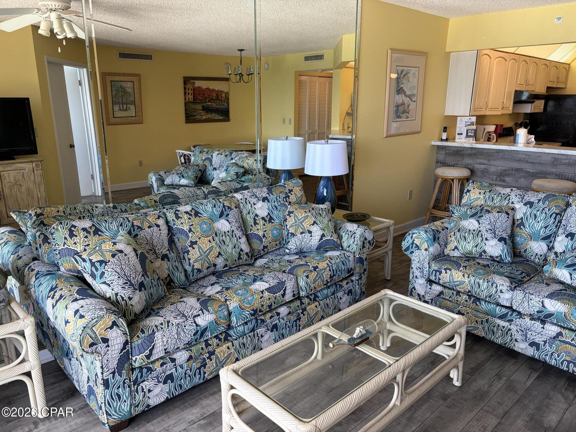 Summerhouse Condo. - Residential