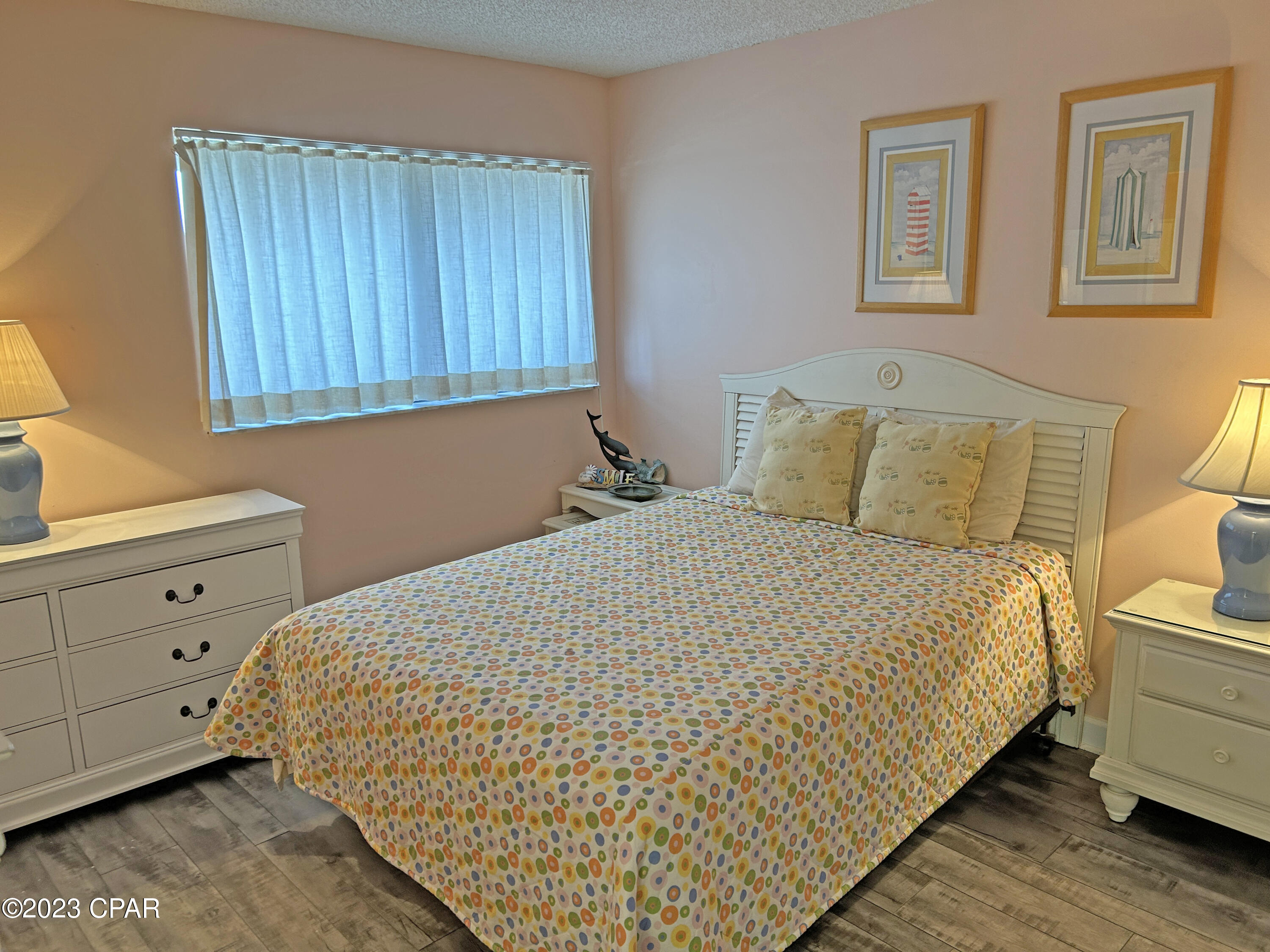 Summerhouse Condo. - Residential
